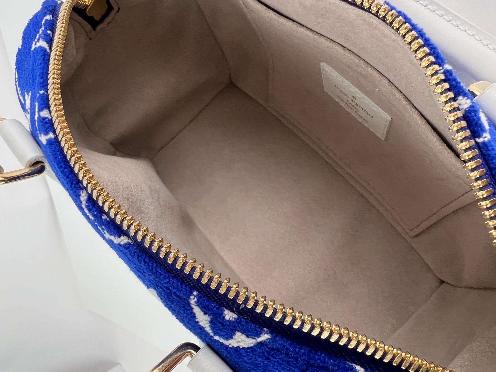Louis Vuitton Jacqard Velvet Speedy 20 Bandouliere Blue Crossbody Bag For Sale 1