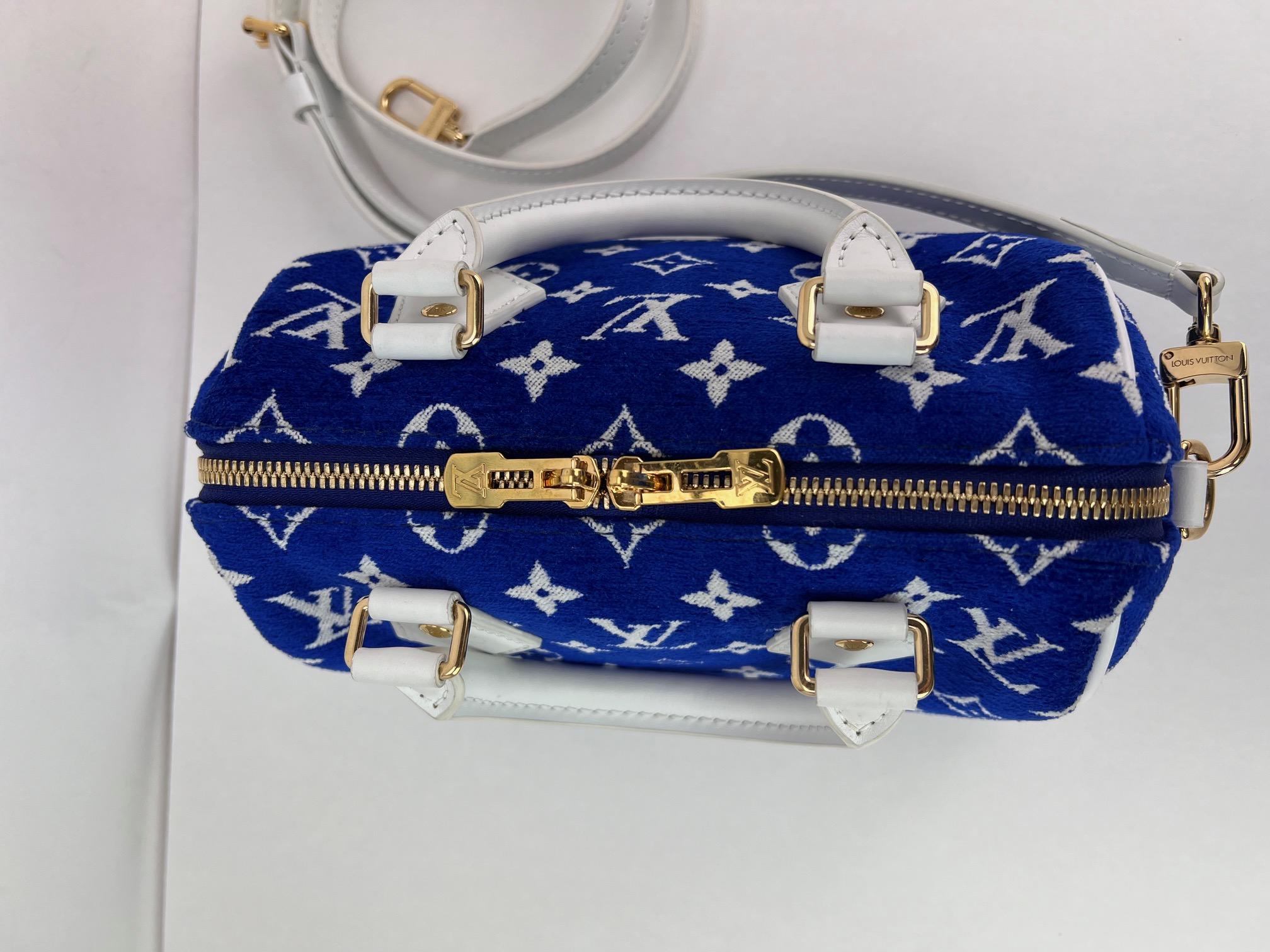 Louis Vuitton Jacqard Velvet Speedy 20 Bandouliere Blue Crossbody Bag For Sale 4