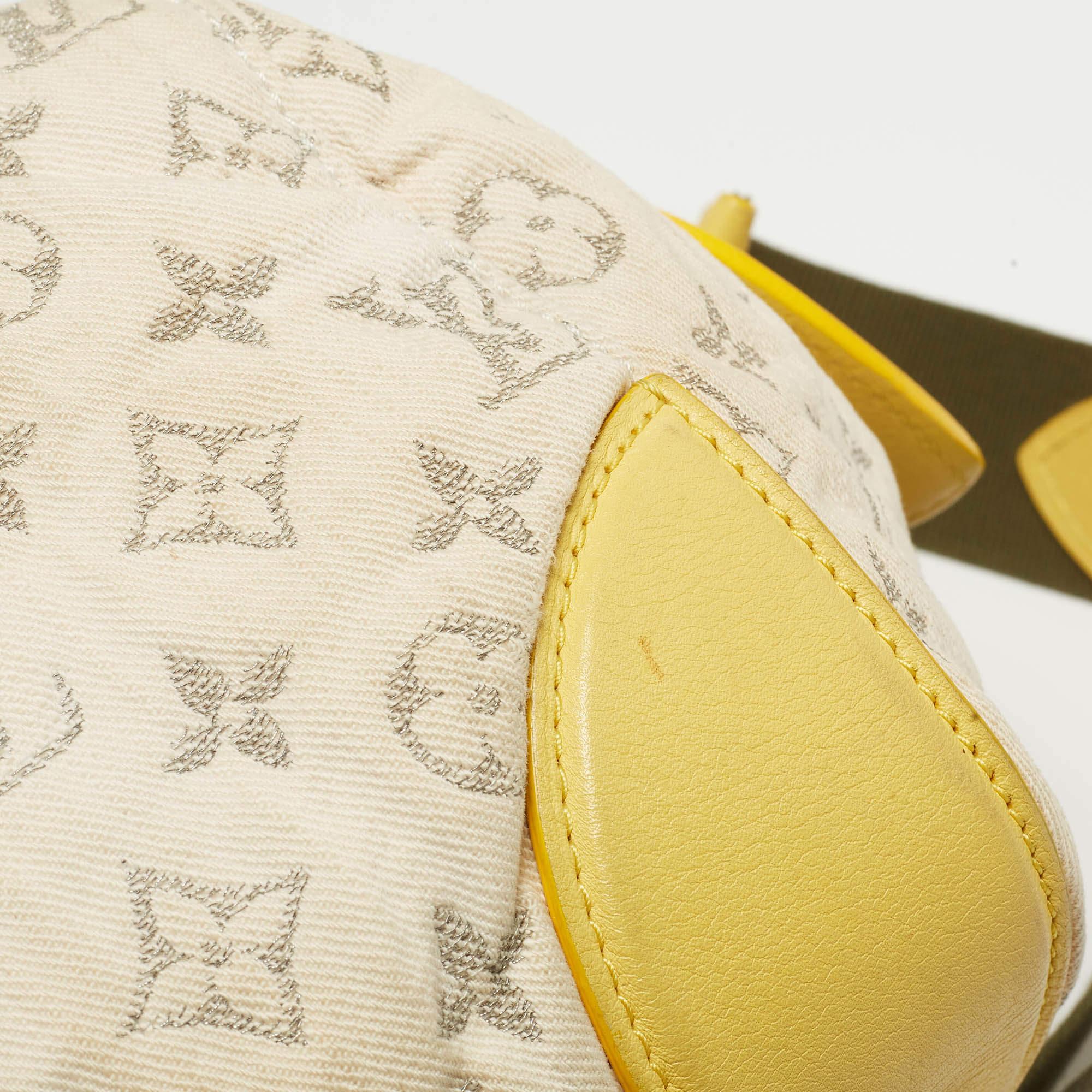Louis Vuitton Jaune Monogram Denim Limited Edition Speedy Round Bag In Good Condition For Sale In Dubai, Al Qouz 2