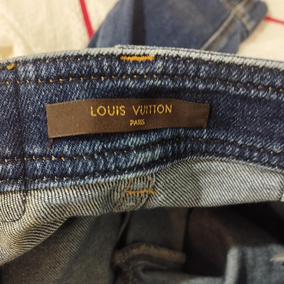 Louis Vuitton Jeans size 40 For Sale 2
