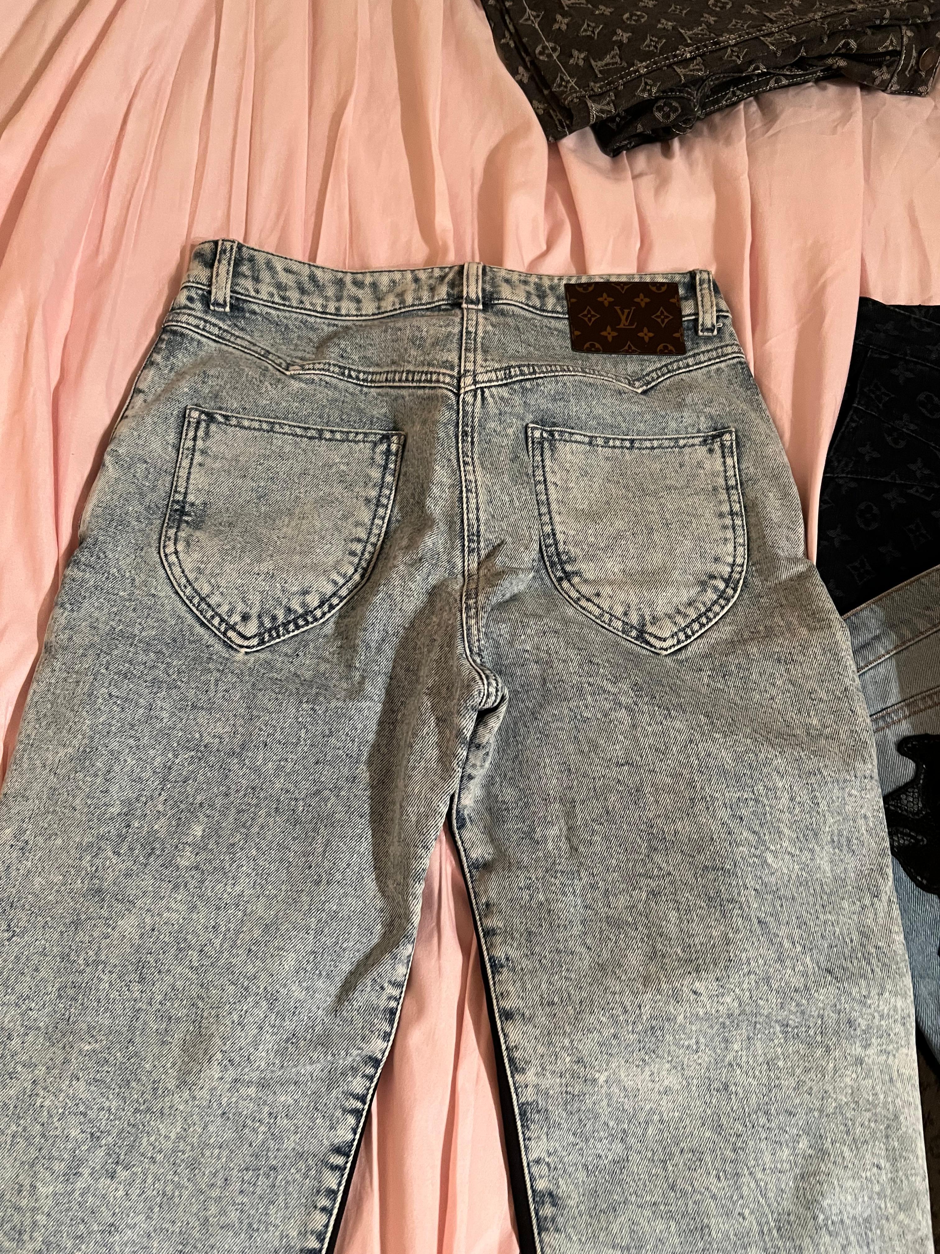 Louis Vuitton Jeans With Logo On The Back Size 36 For Sale 2