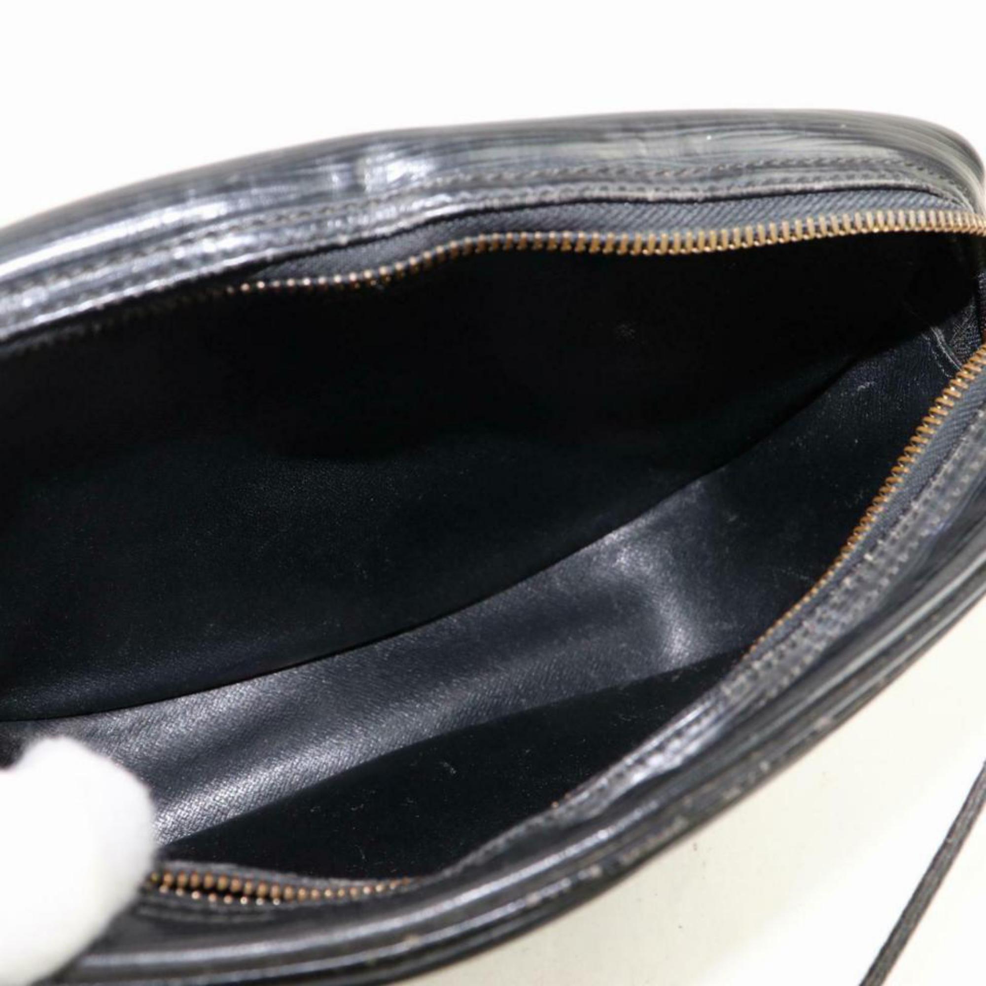 Louis Vuitton Jeune Fille Noir 870270 Black Leather Cross Body Bag In Fair Condition For Sale In Forest Hills, NY