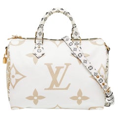 Used Louis Vuitton Kaki/Beige Monogram Giant Canvas Speedy Bandouliere 30 Bag