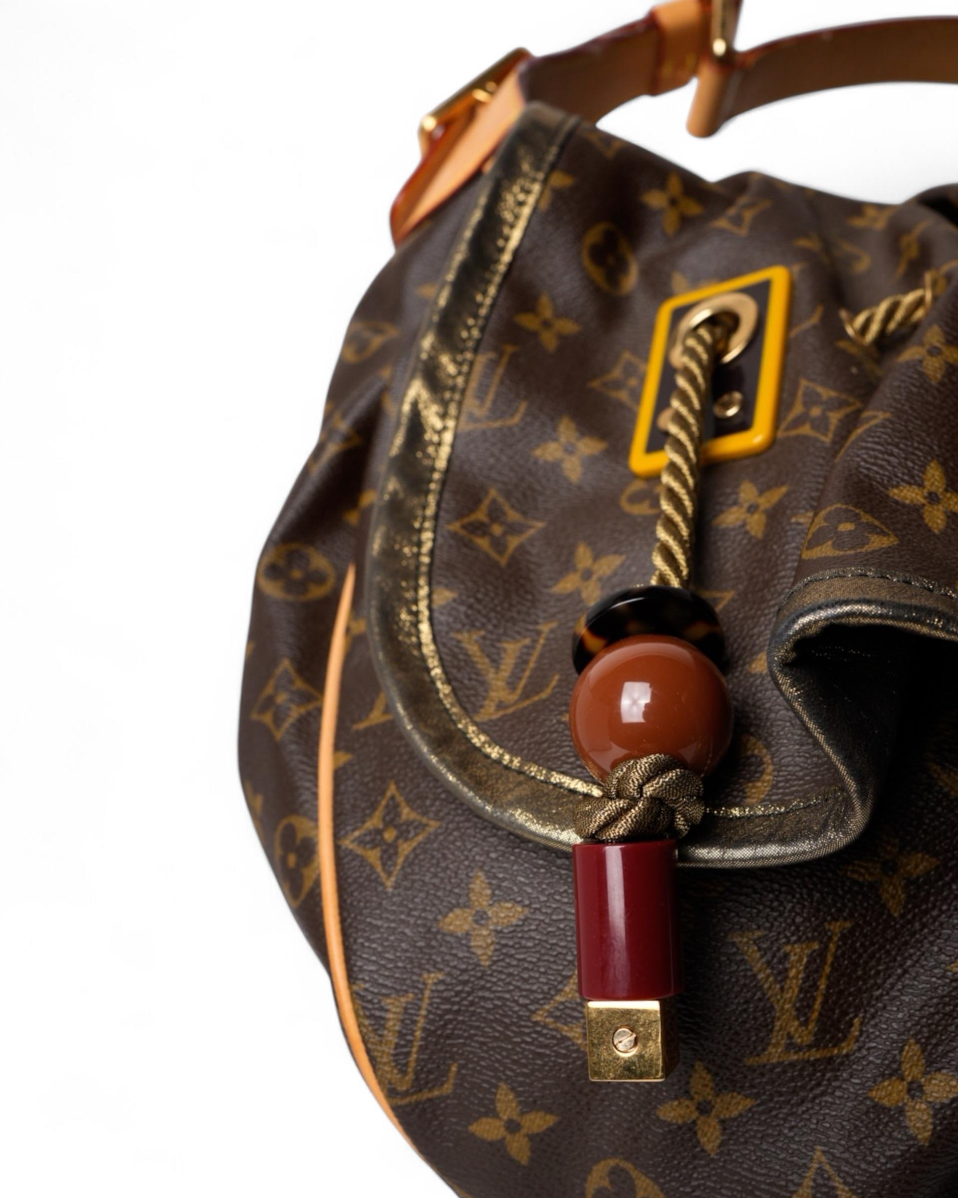 Louis Vuitton Kalahari MM Canvas Monogram For Sale 10