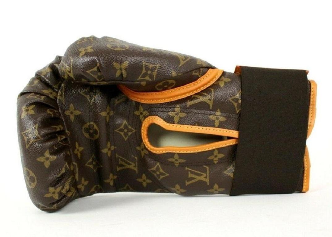 Louis Vuitton Karl Lagerfeld Ultra Rare Limited Monogram Boxing Glove Set 859629 For Sale 2