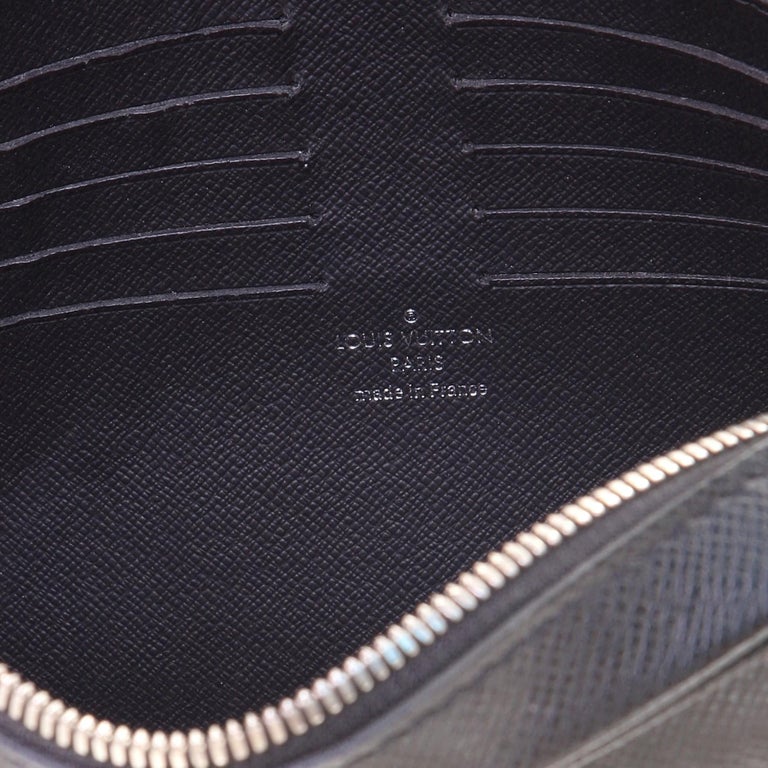 Louis Vuitton Kasai Clutch Taiga Leather at 1stDibs