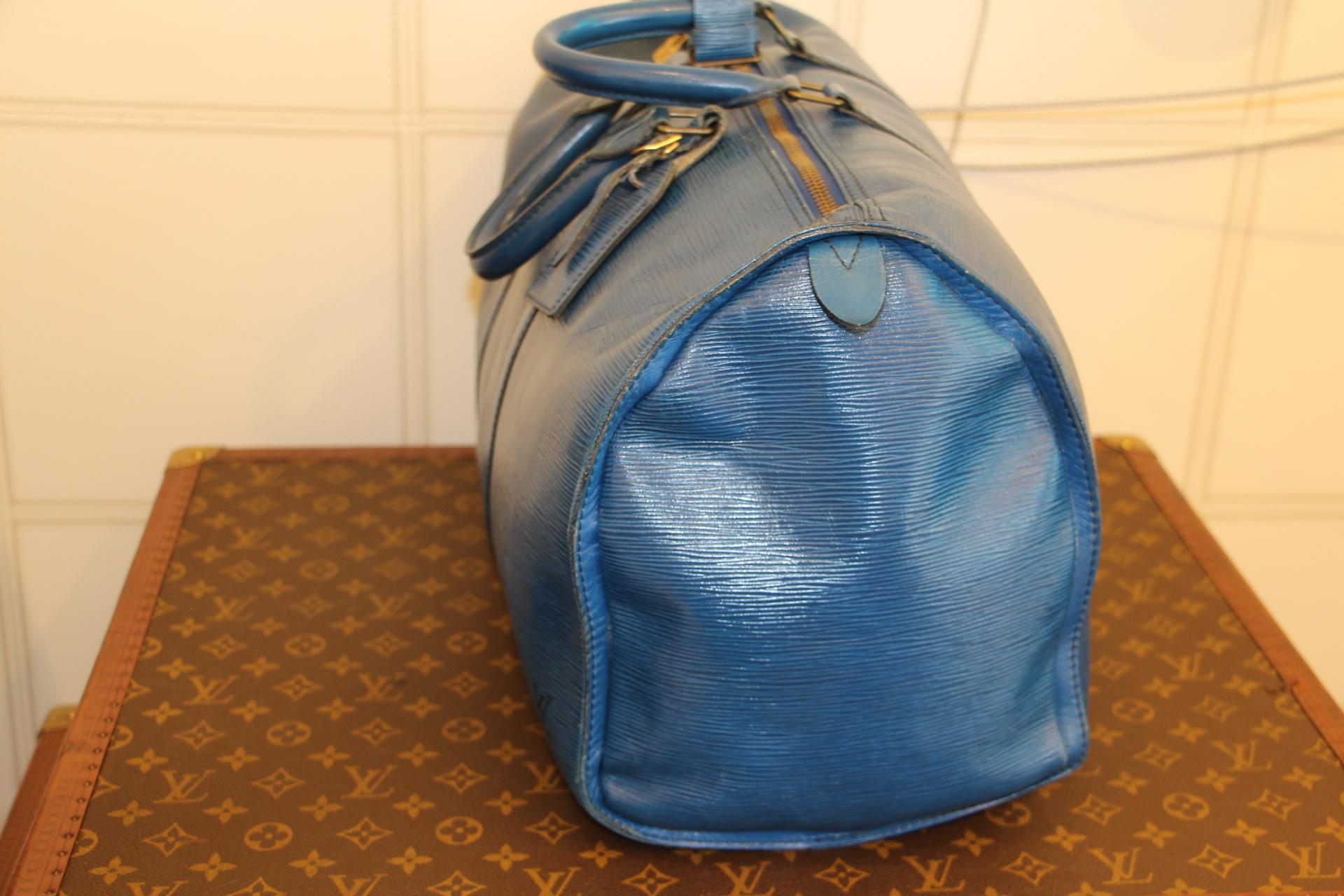 Louis Vuitton Keepall 50 Bag In Blue Epi Leather  In Good Condition In Saint-ouen, FR