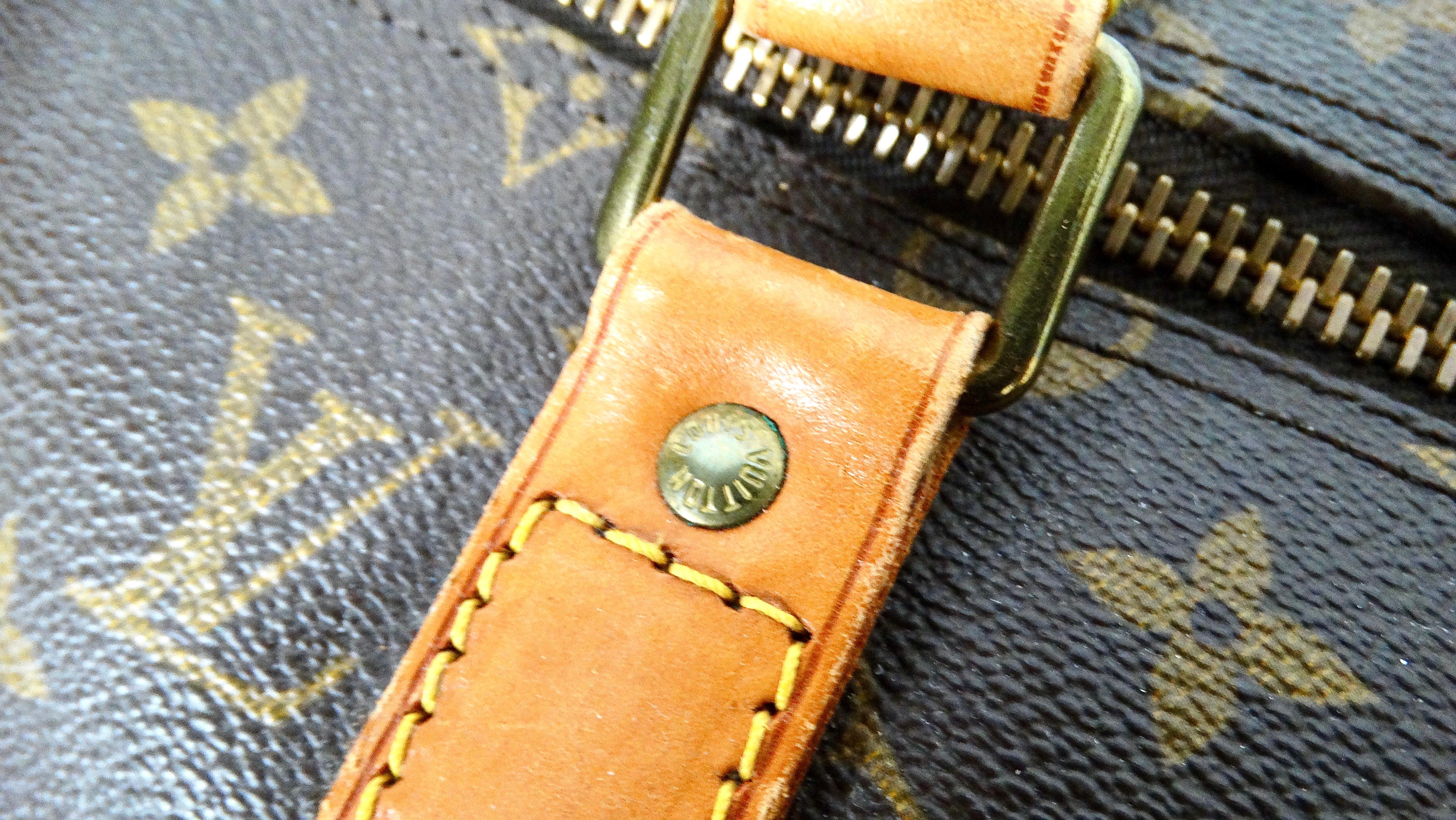 Louis Vuitton Keepall 50 Monogram Coated Canvas Duffel Bag en Bueno estado para la venta en Scottsdale, AZ