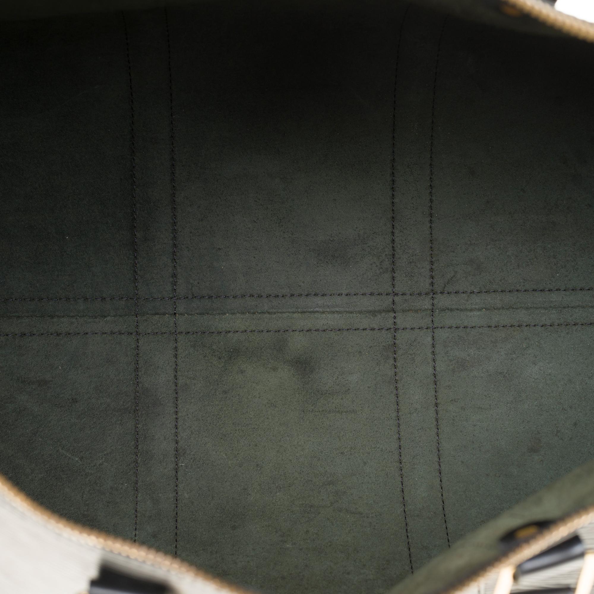 Louis Vuitton Keepall 50 Travel bag in black épi leather 2
