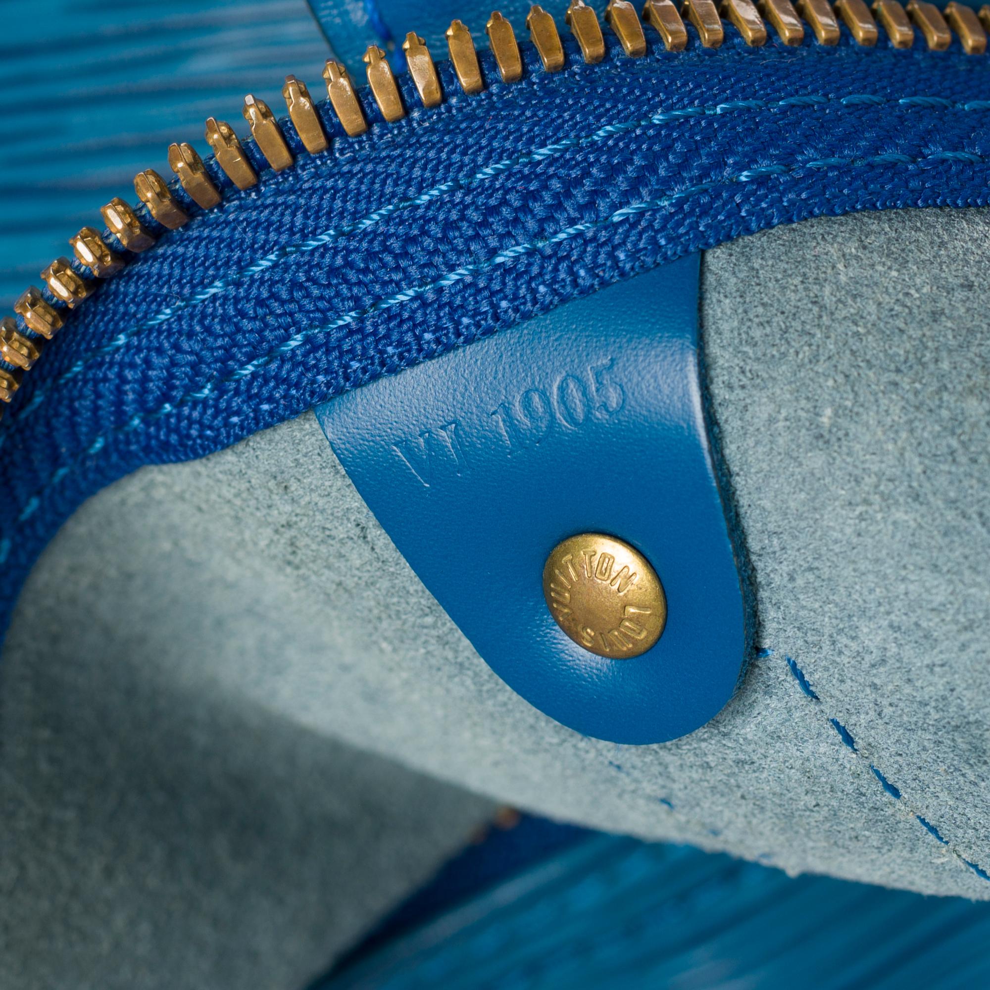 Blue Louis Vuitton Keepall 50 Travel bag in blue épi leather