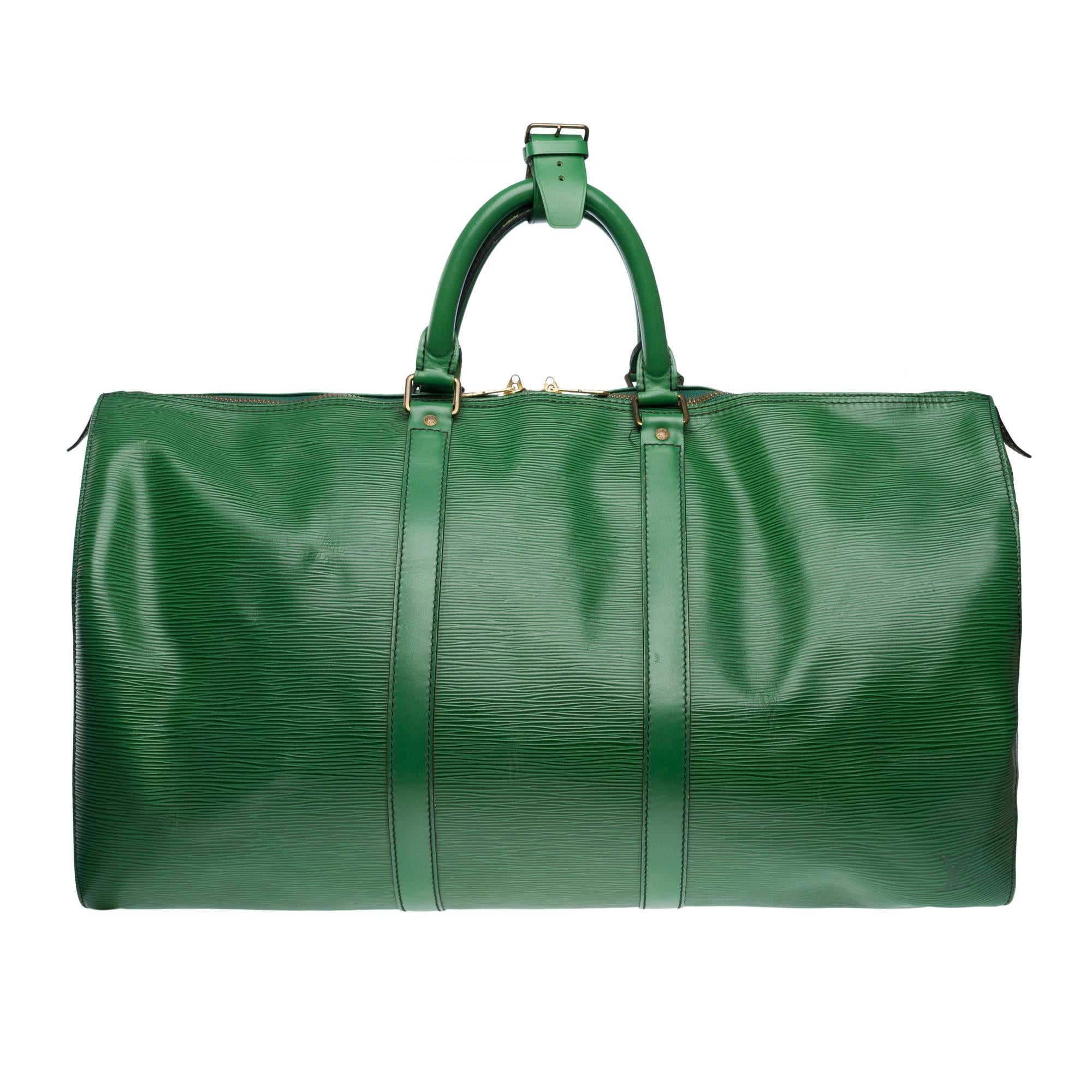 Sac de voyage Louis Vuitton Keepall 50 en cuir épi vert, GHW Bon état - En vente à Paris, IDF