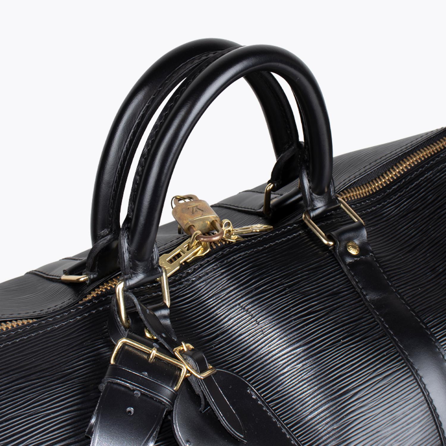 Women's or Men's Louis Vuitton Keepall 50 Weekend Bag For Sale