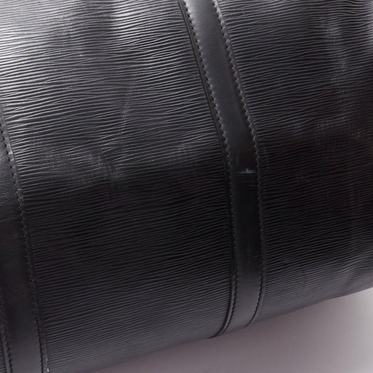 LOUIS VUITTON Keepall 55 black epi leather LV logo GHW travel bag For Sale 6