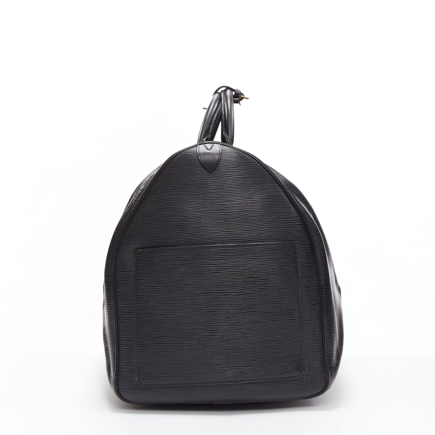 Women's LOUIS VUITTON Keepall 55 black epi leather LV logo GHW travel bag For Sale