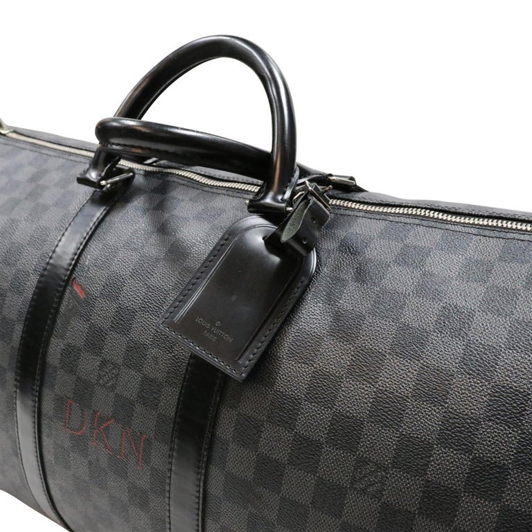 Louis Vuitton Keepall 55 Damier Graphite Travel Bag LV-B1017P-A001 For Sale  at 1stDibs  louis vuitton mens duffle bag, louis vuitton damier keepall  55, louis vuitton keepall 55 carry on