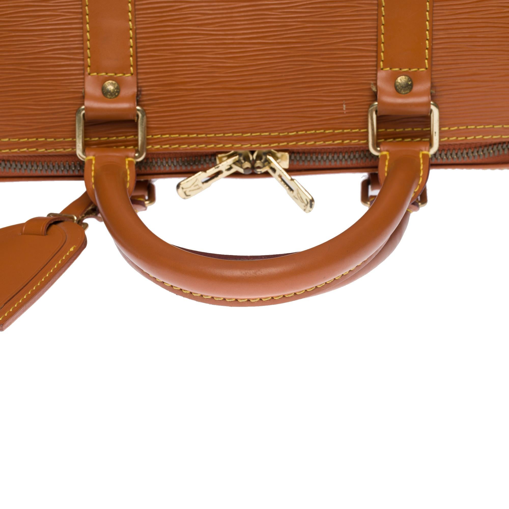 Louis Vuitton Keepall 55 Travel bag in cognac épi leather 3