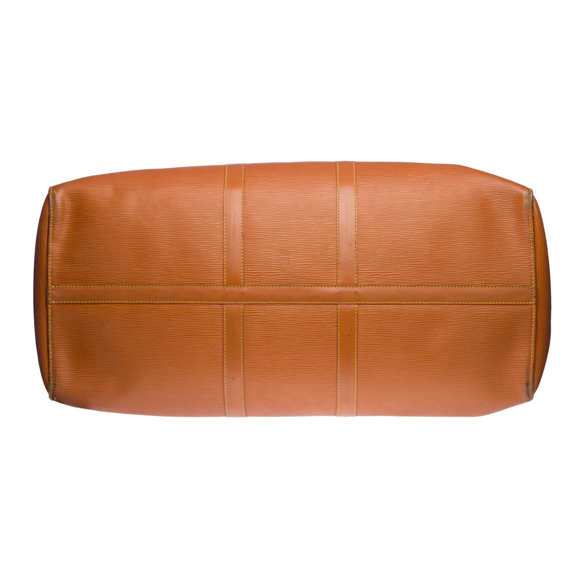 Louis Vuitton Keepall 55 Travel bag in cognac épi leather 4