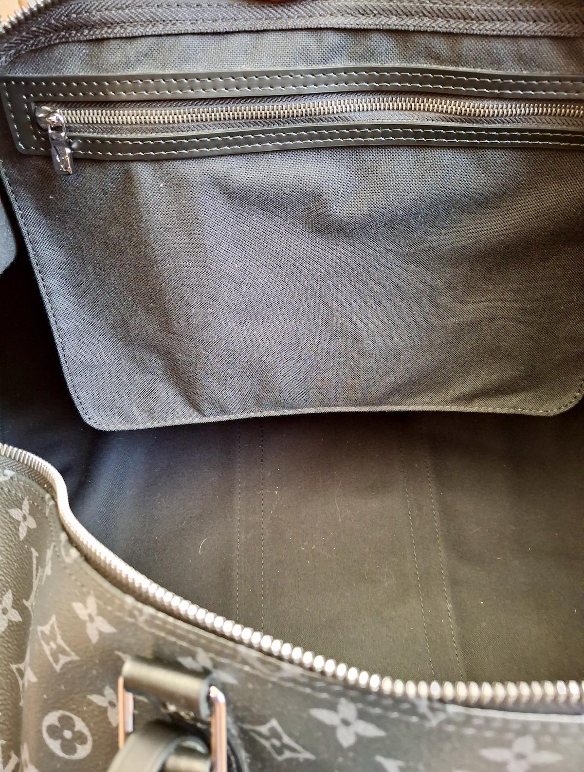 Louis Vuitton Keepall Bandoulière 55 in Monogram Eclipse Canvas For Sale 1