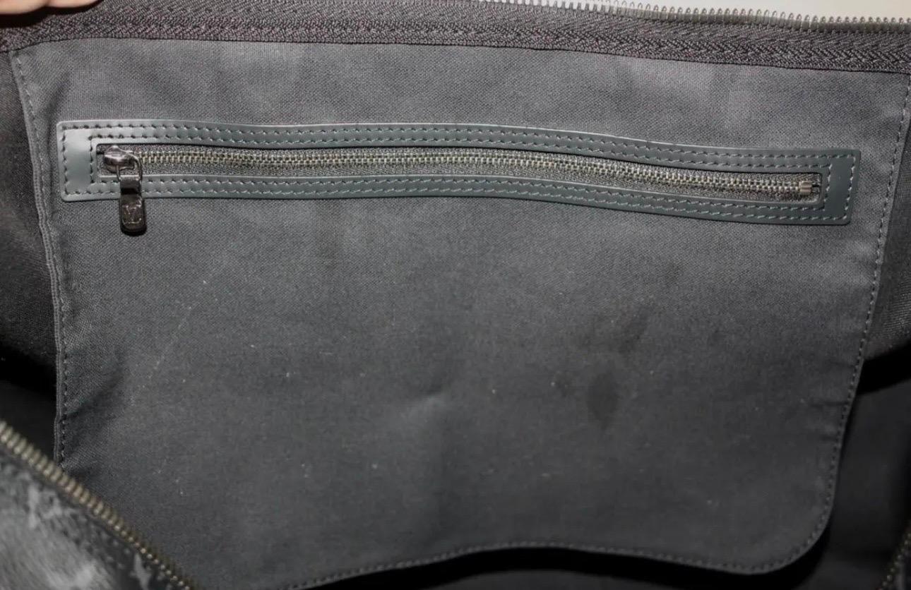 Louis Vuitton Keepall Bandouliere 55 Monogram  Graphite Duffel Bag SD 5108  For Sale 6