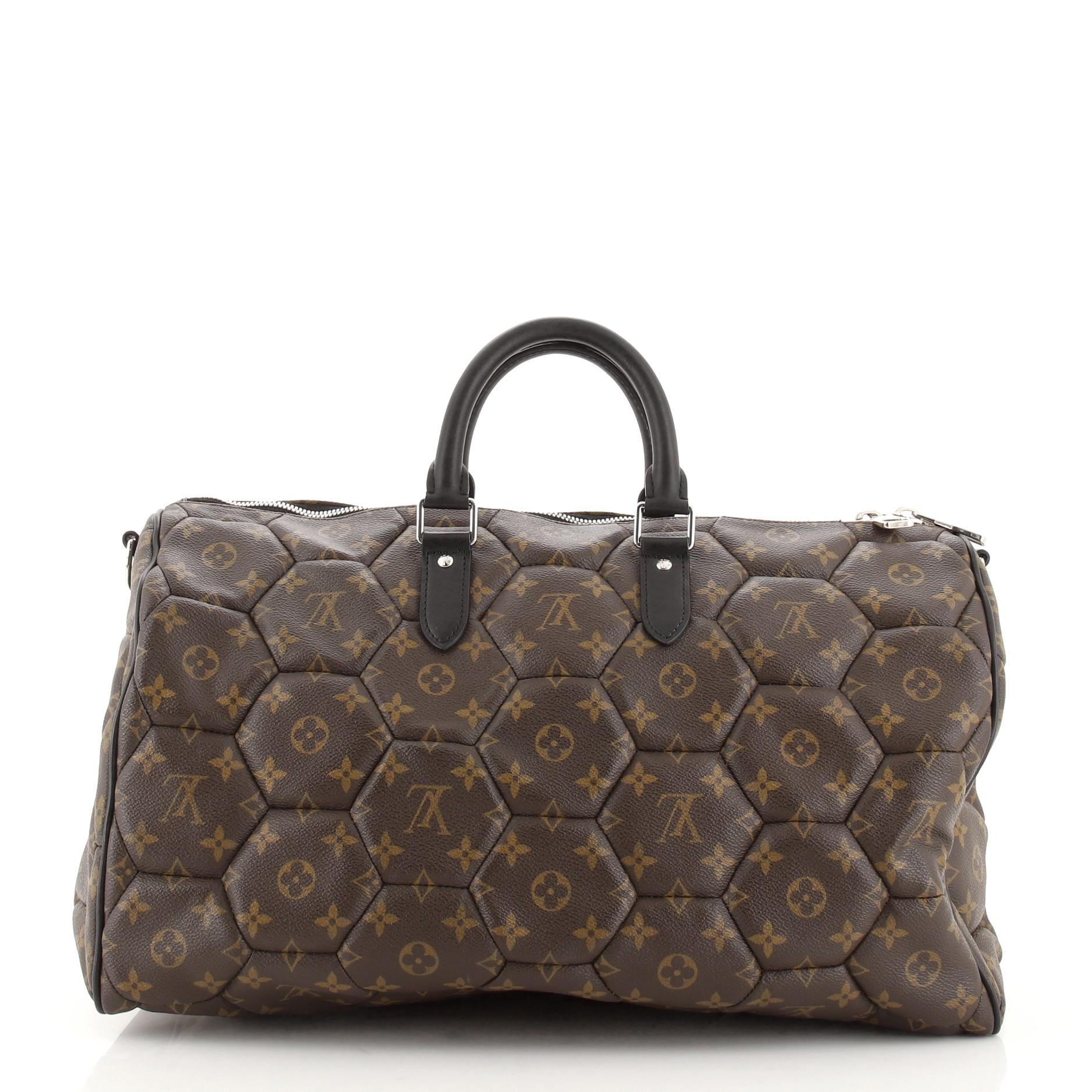 Louis Vuitton Keepall Bandouliere Tasche Limited Edition Monogramm Sechseckiges Segeltuch (Schwarz)