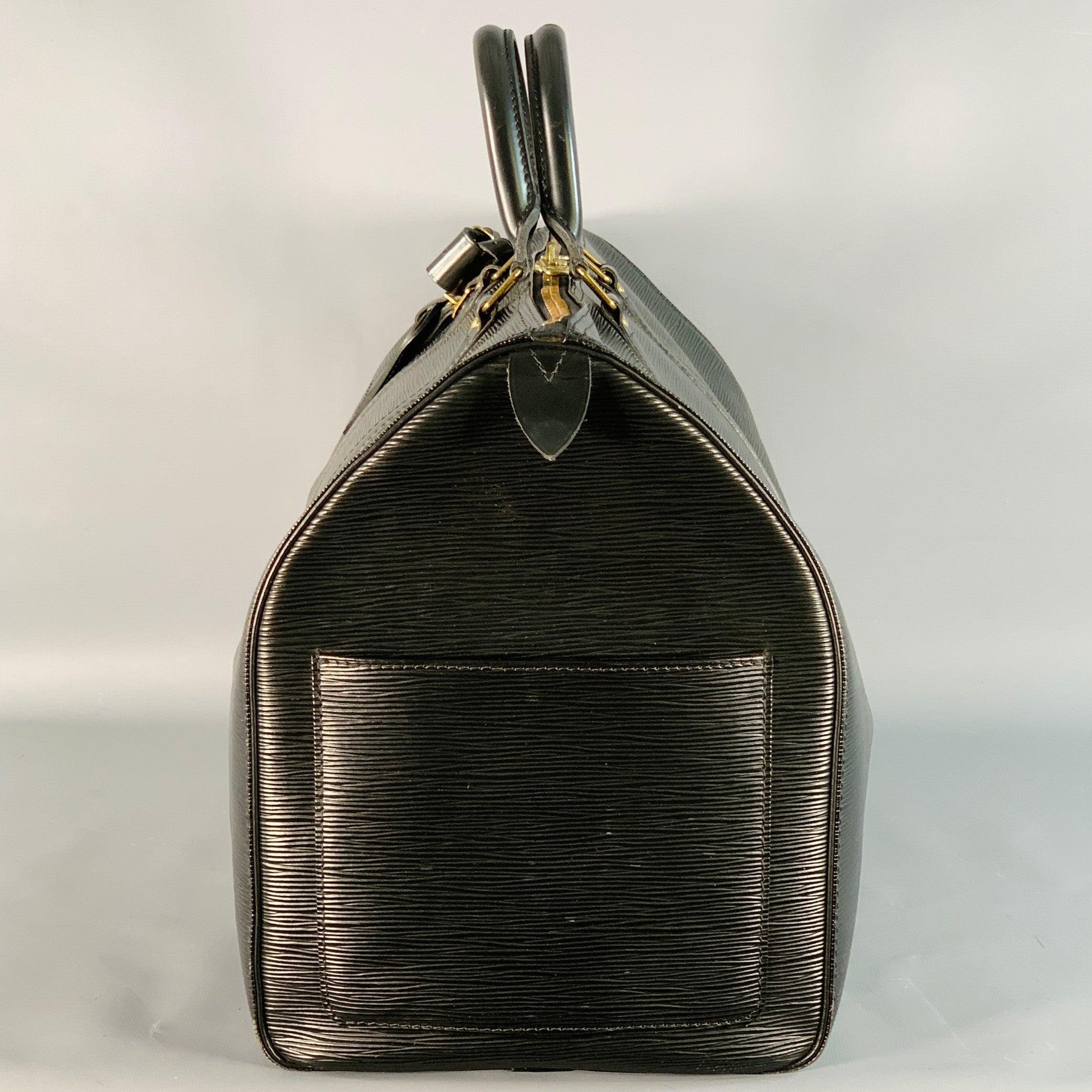 LOUIS VUITTON - Keepall - Sac de sport en cuir épi noir en vente 1
