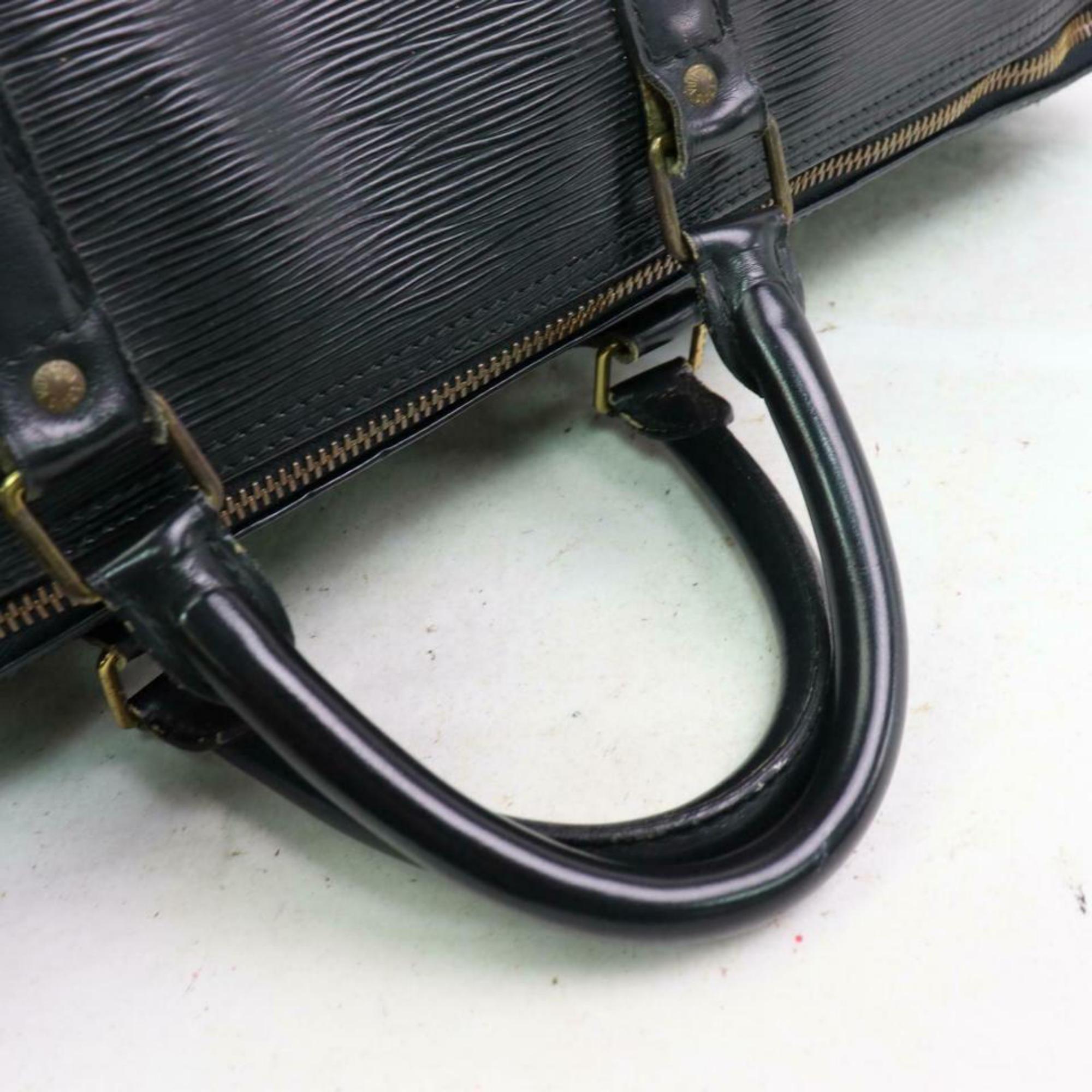 Width (inch) : 21.6 inch(approx)
Width (cm) : 55 cm(approx)
Height (inch) : 12.2 inch(approx)
Height (cm) : 31 cm(approx)
Depth (inch) : 9.44 inch(approx)
Depth (cm) : 24 cm(approx)
Handle (inch) : 12.99 inch
Handle (cm) : 33 cm
Color :