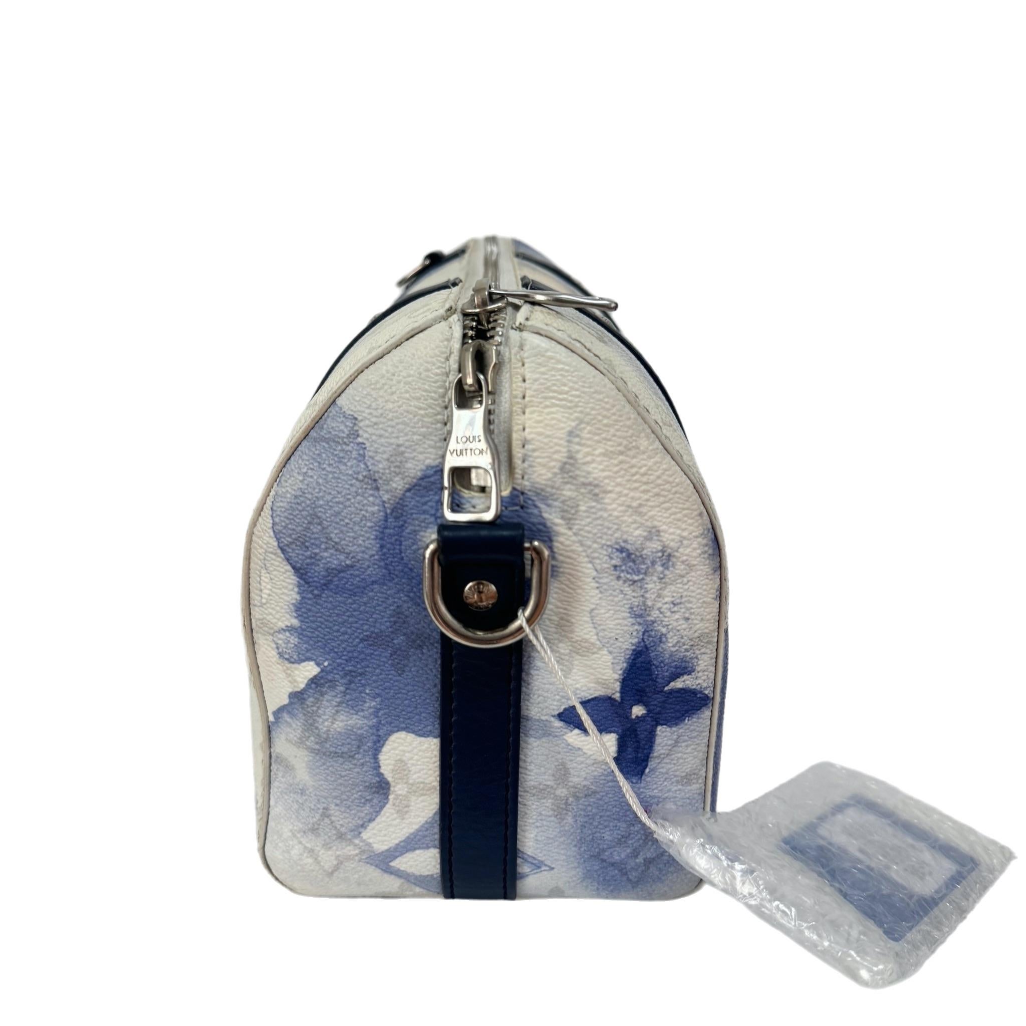 Louis Vuitton Keepall XS Blue Watercolor Leather and PU Crossbody Bag In Good Condition For Sale In AUBERVILLIERS, FR