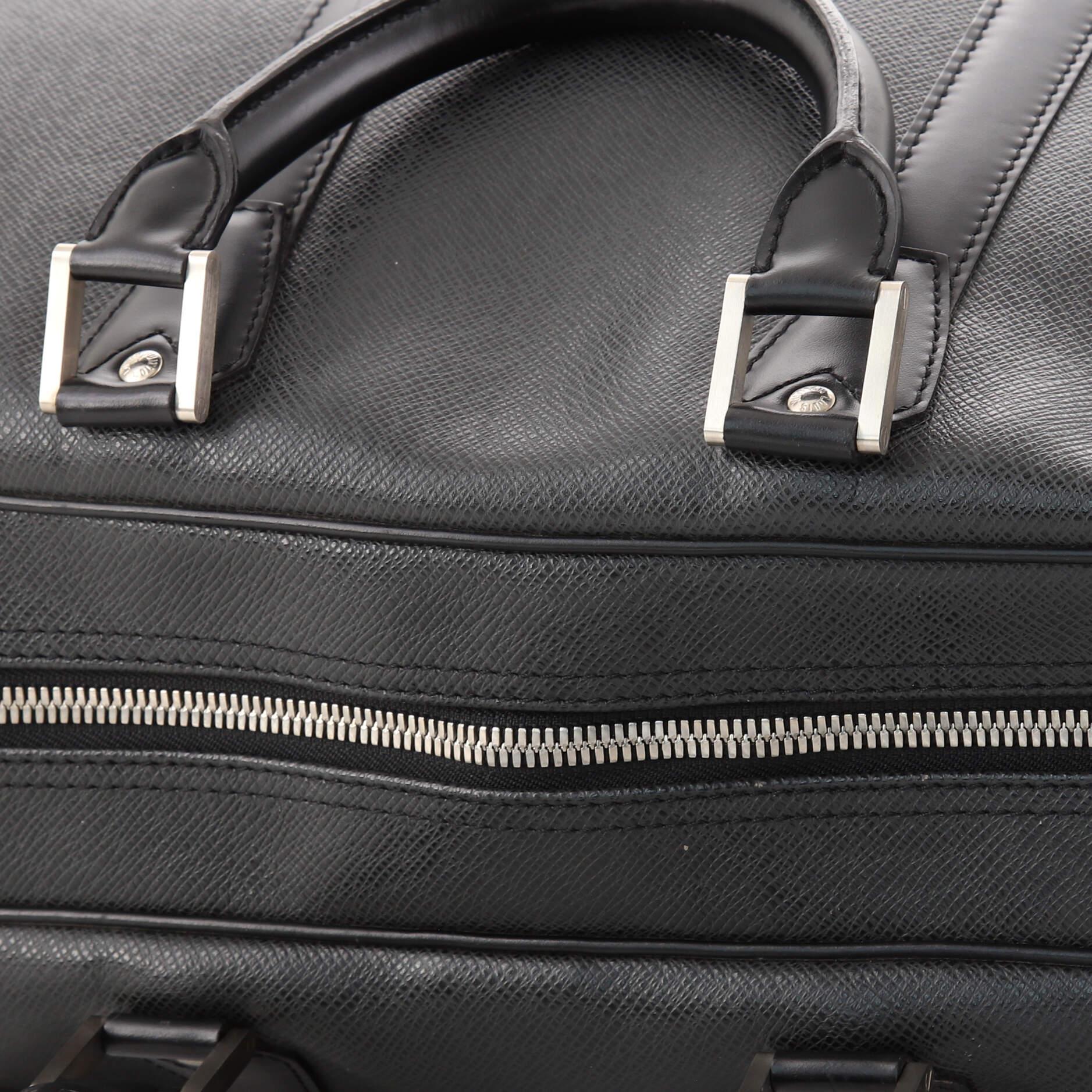 Louis Vuitton Kendall Handbag Taiga Leather PM 1