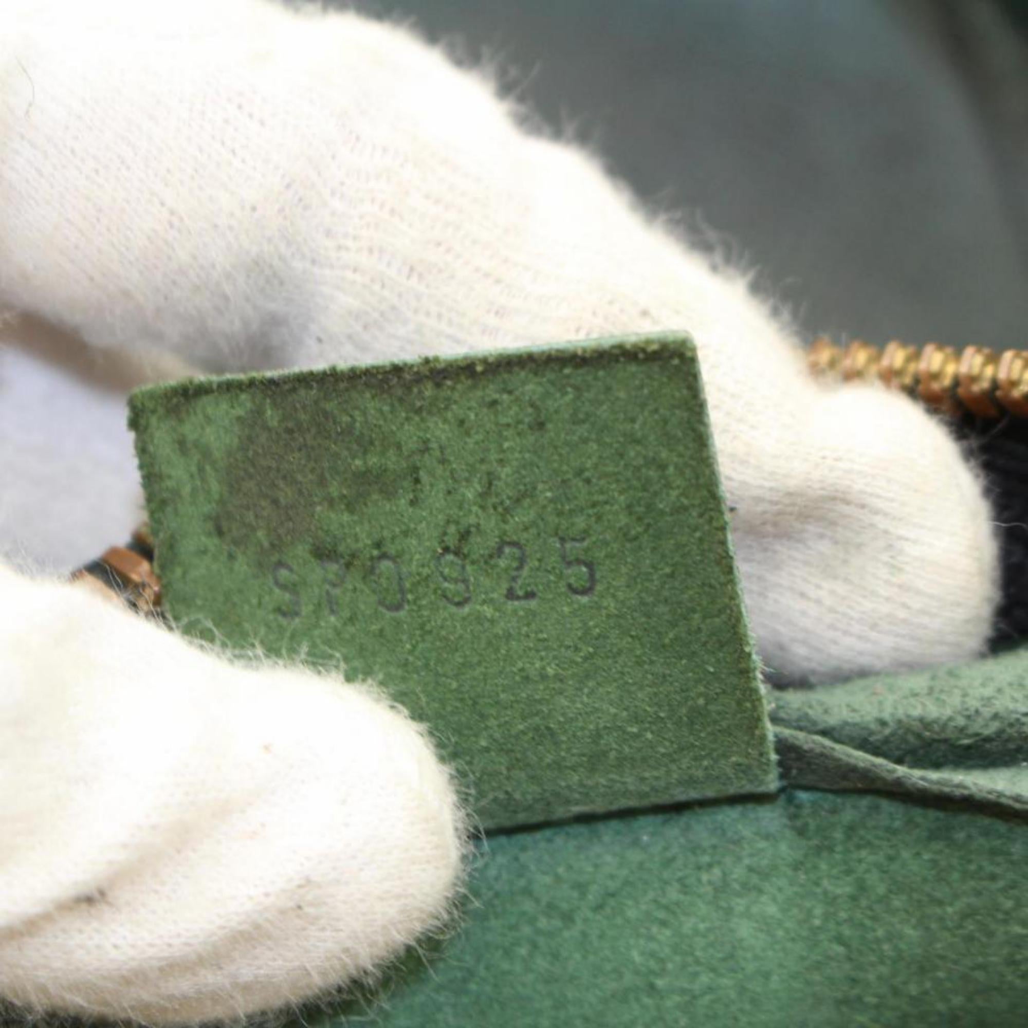 Louis Vuitton Kendall Pm 865993 Green Leather Weekend/Travel Bag In Good Condition For Sale In Forest Hills, NY