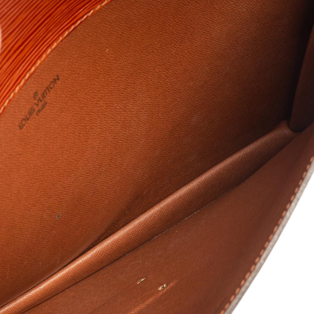 Women's Louis Vuitton Kenyan Fawn Epi Leather Porte-Document Senateur Clutch