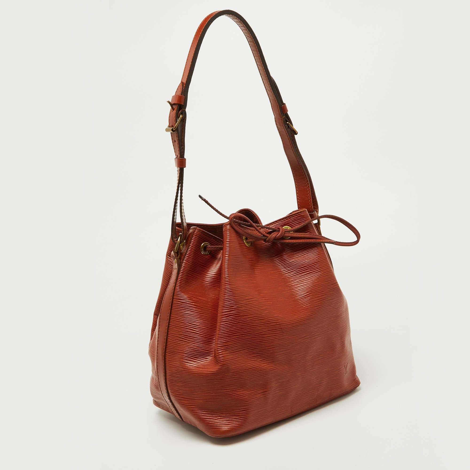 Women's Louis Vuitton Kenyan Fawn Epi Leather Vintage Noé Bag For Sale