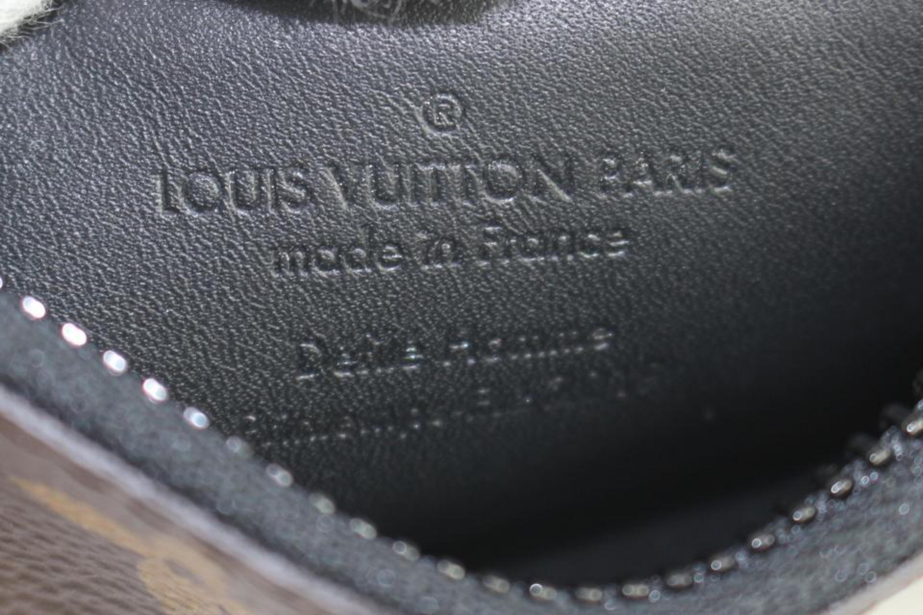 Louis Vuitton Key Pouch Pochette Rare Abloh Ss19 Chain Cles 16le0110 Wristlet In New Condition For Sale In Forest Hills, NY