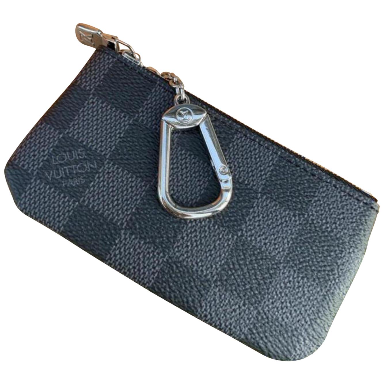 Louis Vuitton Key Pouch Pochette (Ultra Rare) Key Cles 870613 Black Clutch For Sale