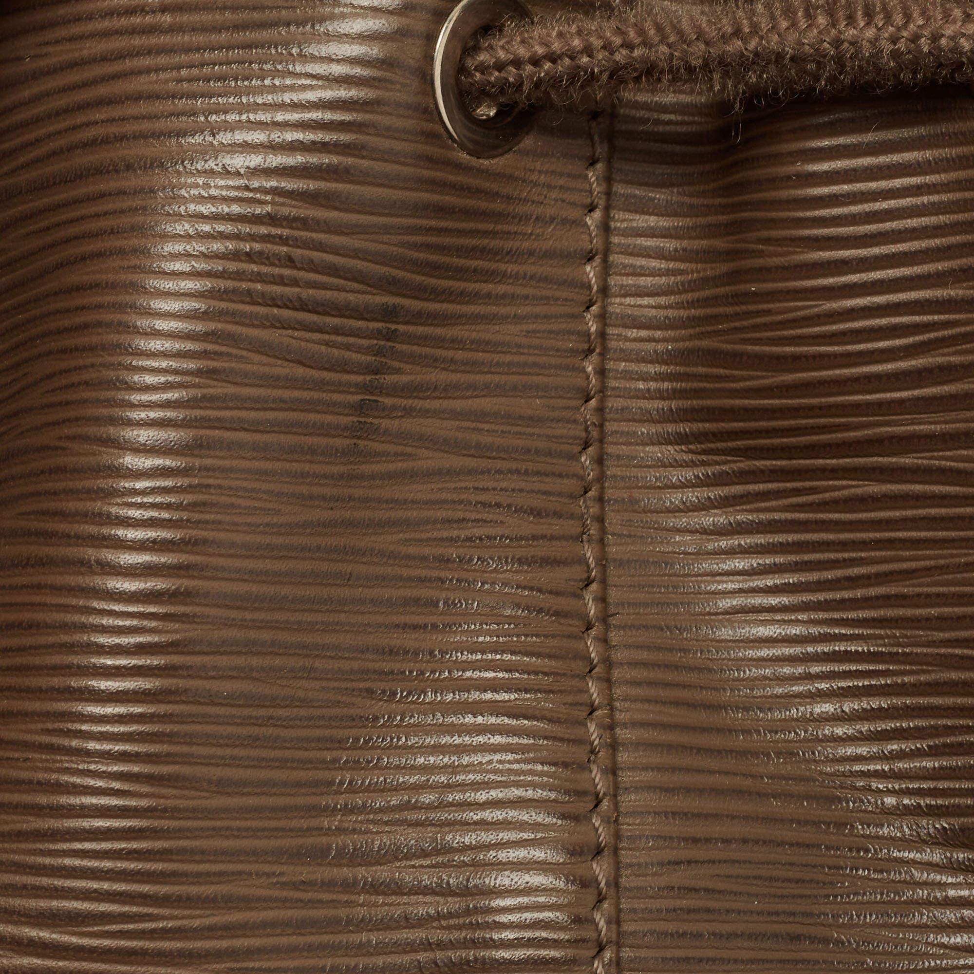  Louis Vuitton Khaki Epi Leather Christopher PM Backpack 3