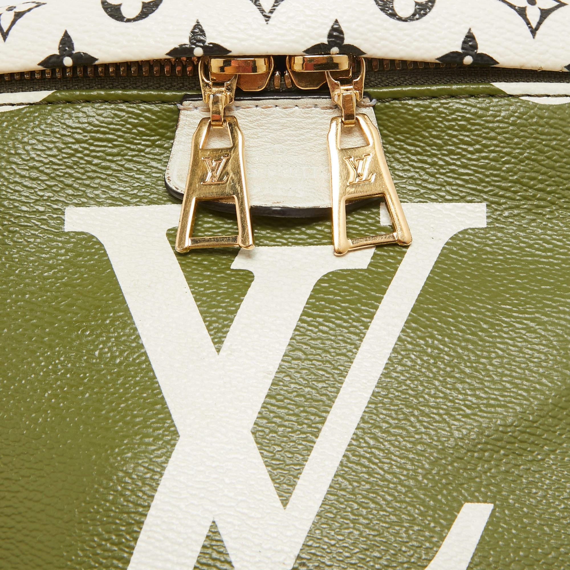 Louis Vuitton Khaki Green/Beige and White Monogram Giant Canvas Bum Bag For Sale 6