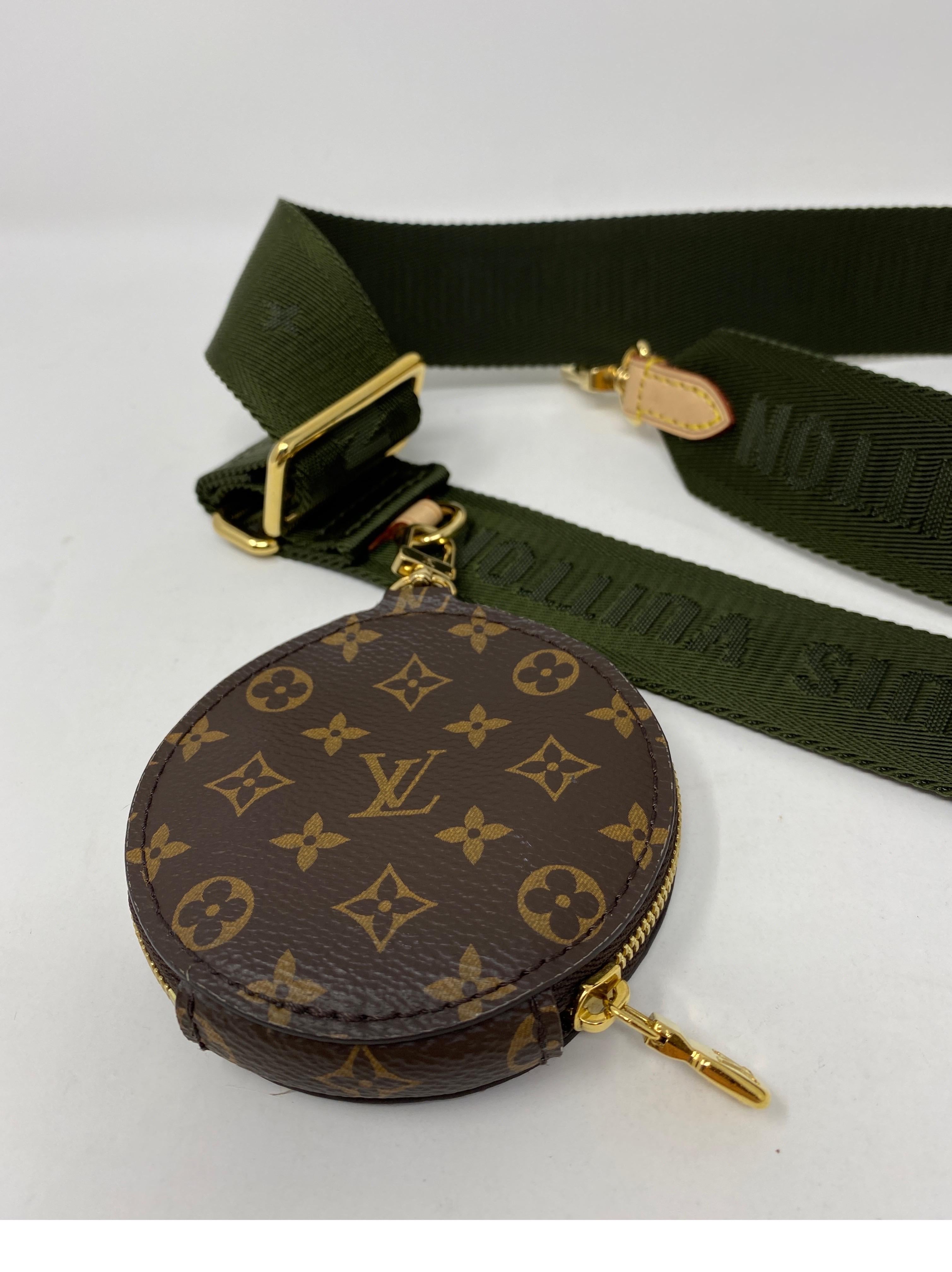 Louis Vuitton Khaki Green Strap Coin Bag   3