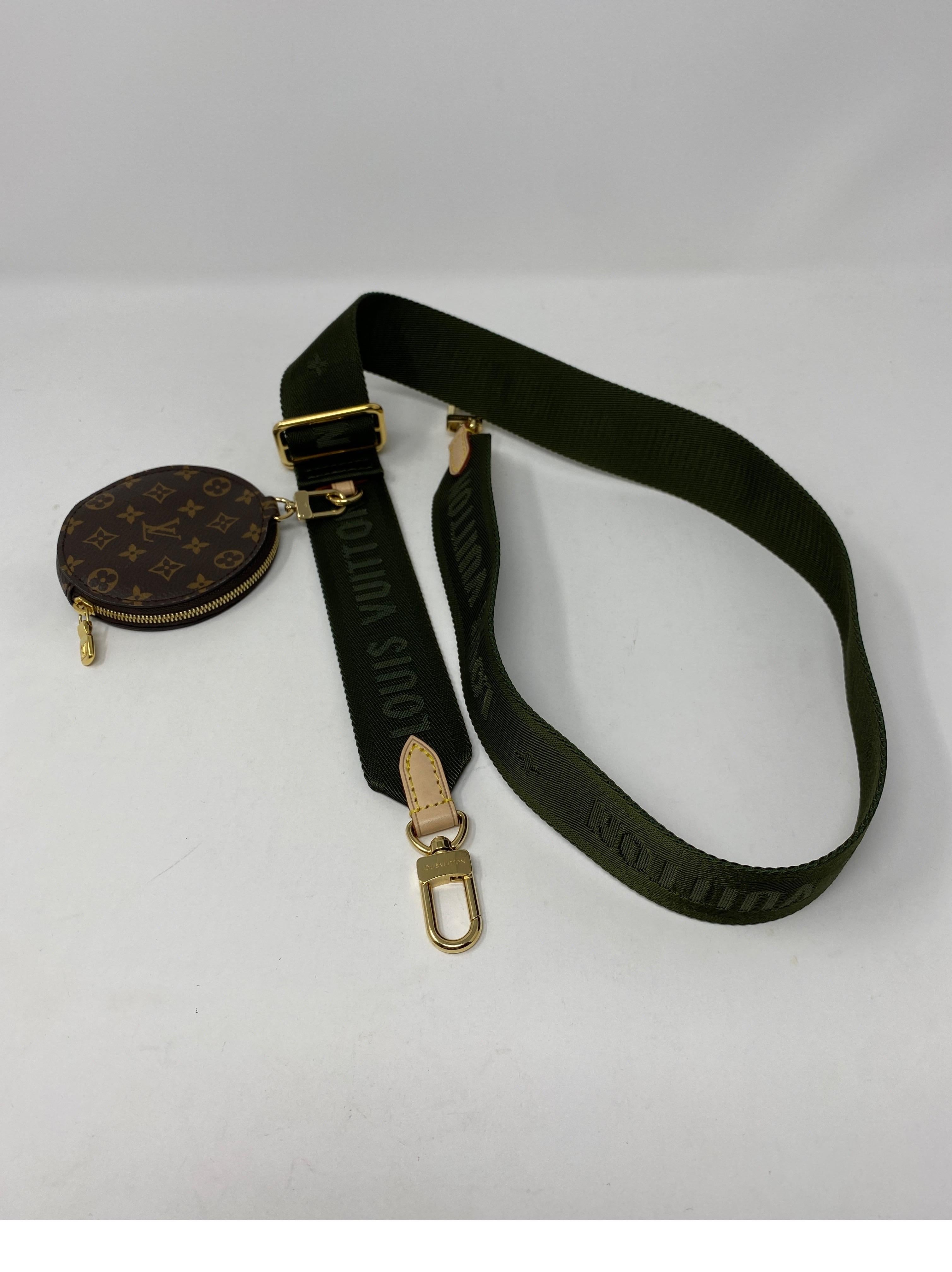 Louis Vuitton Khaki Green Strap Coin Bag   4