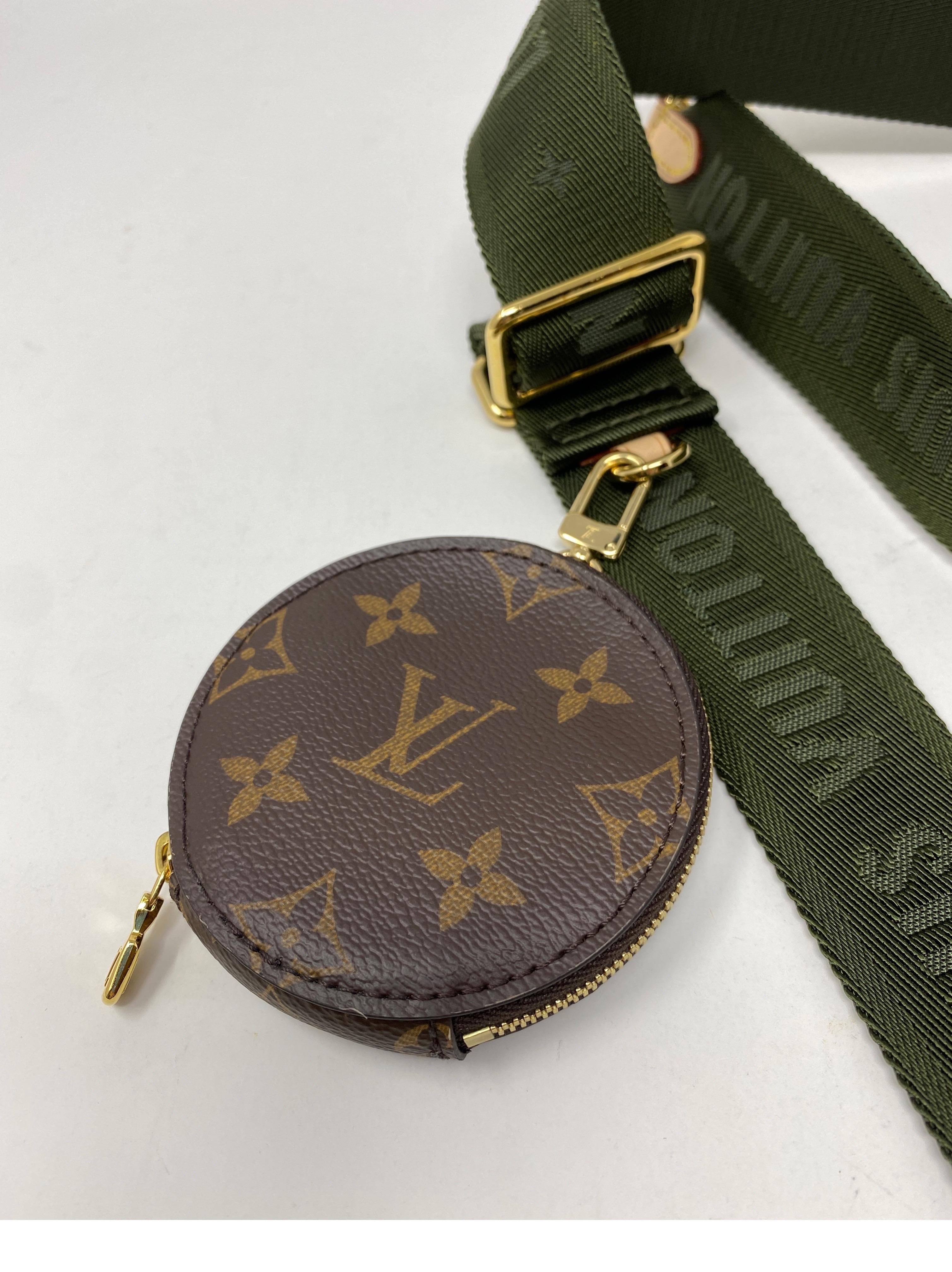 Louis Vuitton Khaki Green Strap Coin Bag   6
