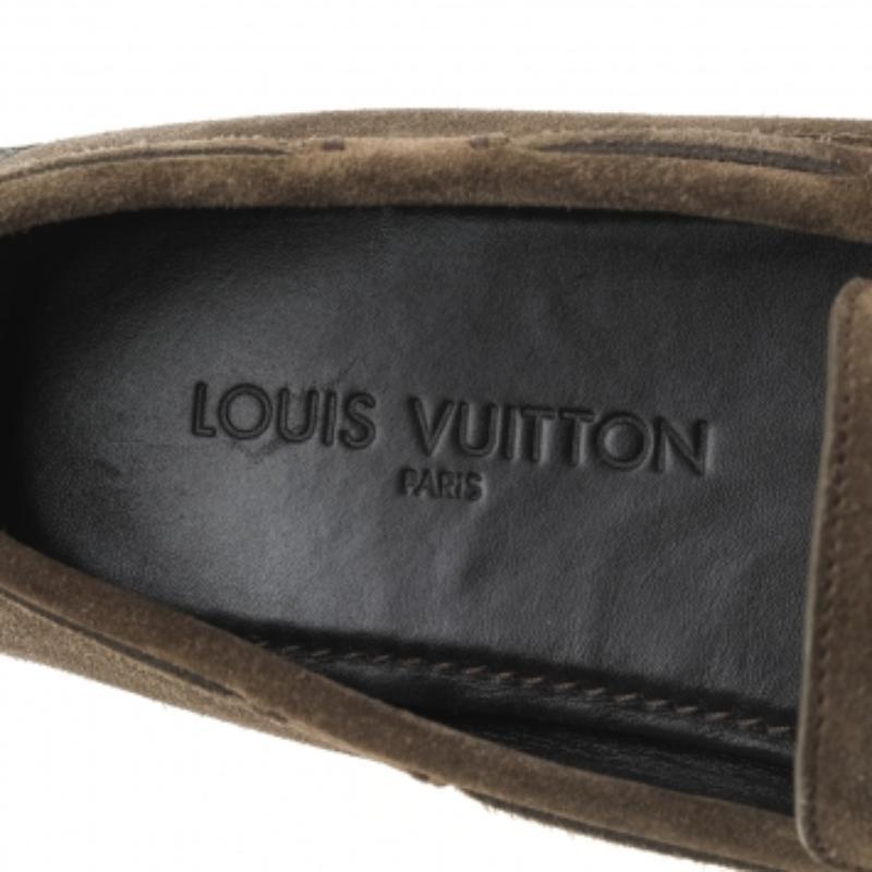 Beige Louis Vuitton  Khaki Green Suede Imola Tassel Loafers Size 42 For Sale
