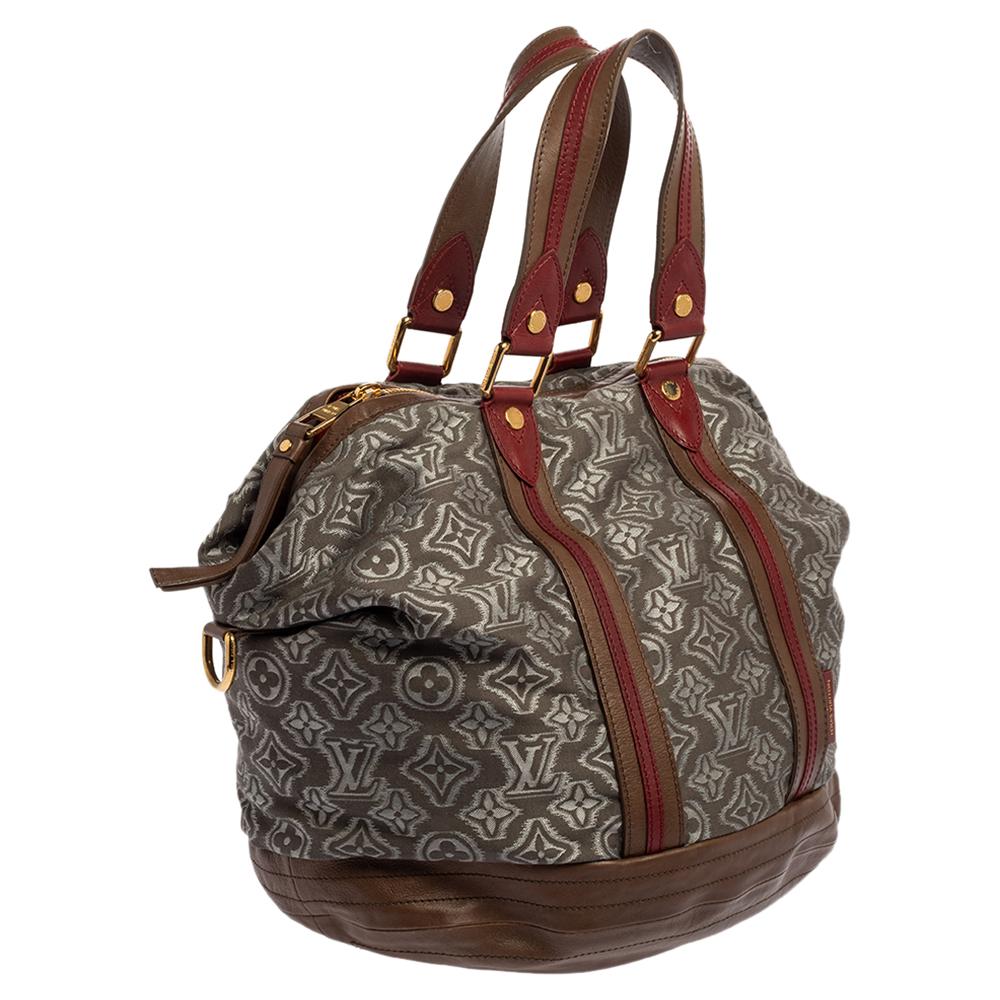 Louis Vuitton Borsa Aviator in edizione limitata in tessuto jacquard Monogram Khaki In condizioni buone a Dubai, Al Qouz 2