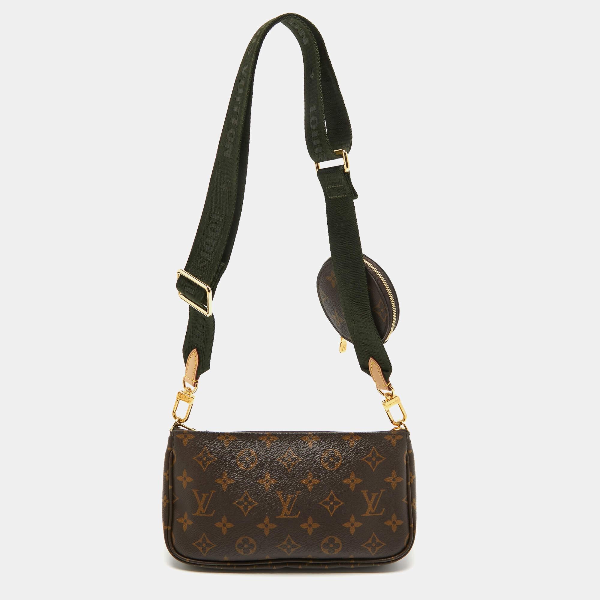 The Louis Vuitton Multi Pochette Accessories Bag is a stylish and versatile accessory. Its monogram canvas features the iconic LV pattern. The multi-compartment design includes a detachable coin pouch, mini pouch, and adjustable shoulder strap,