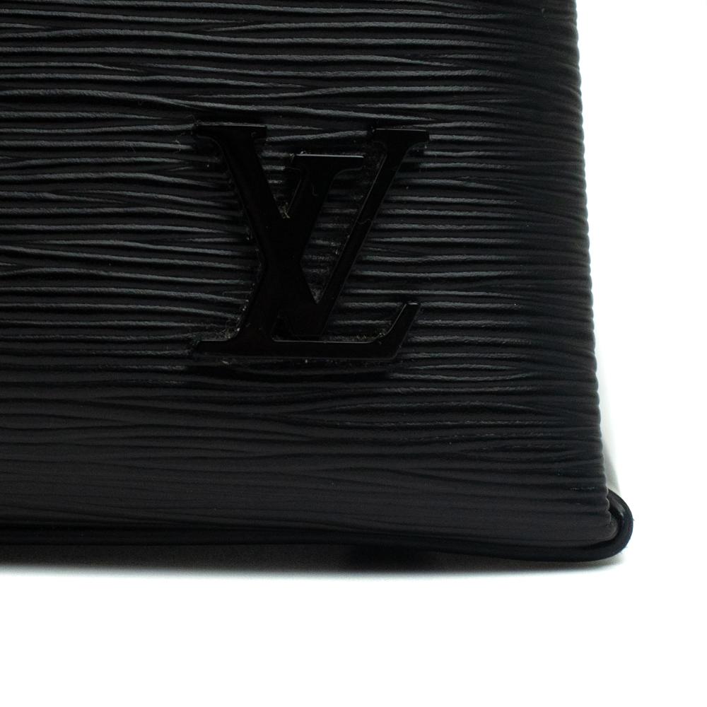 LOUIS VUITTON, Kleber Shoulder bag in Black Leather 6