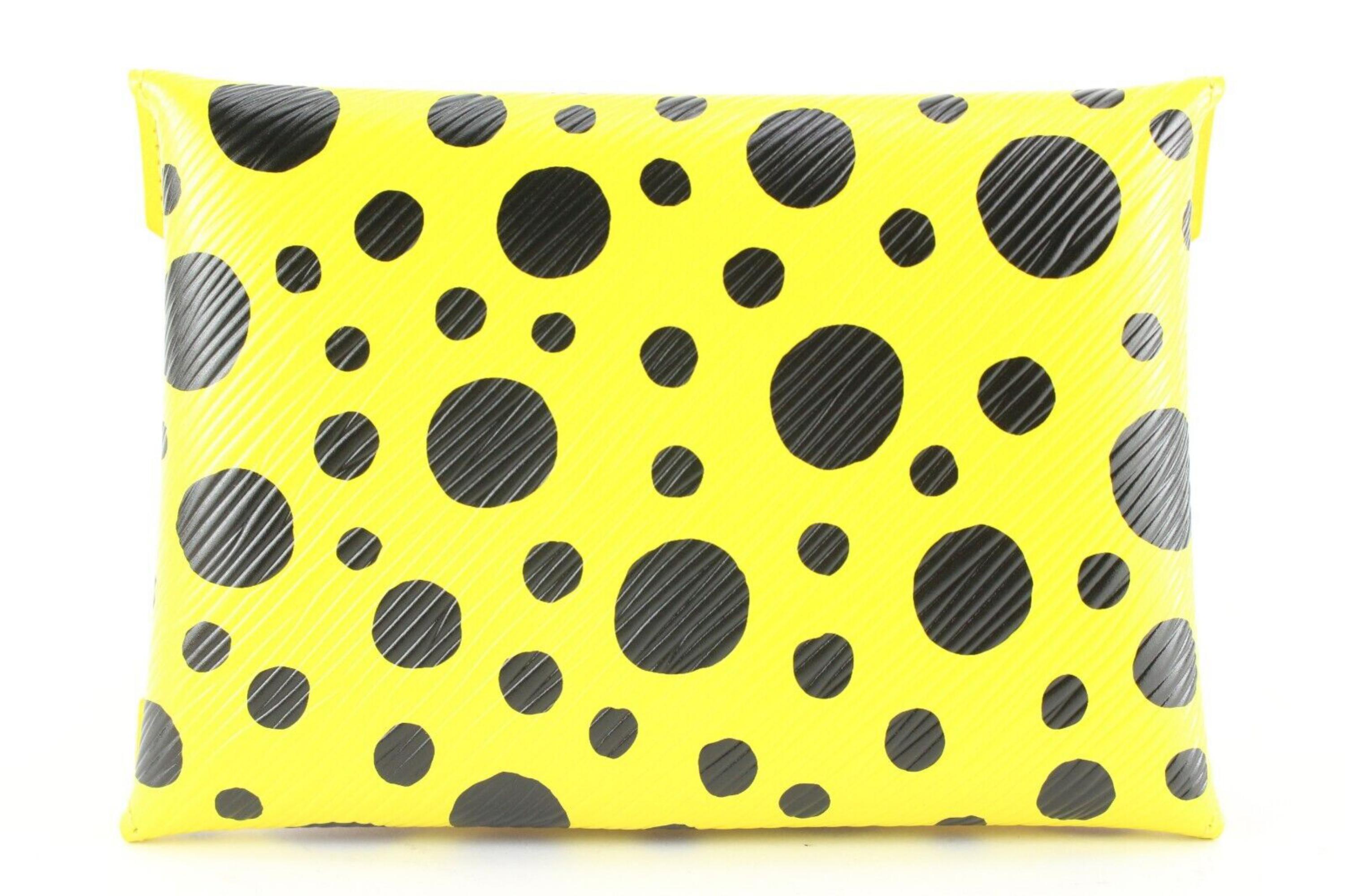 Louis Vuitton Kusama Dots Epi Leather Kirigami MM Yellow 2LK0125 For Sale 4