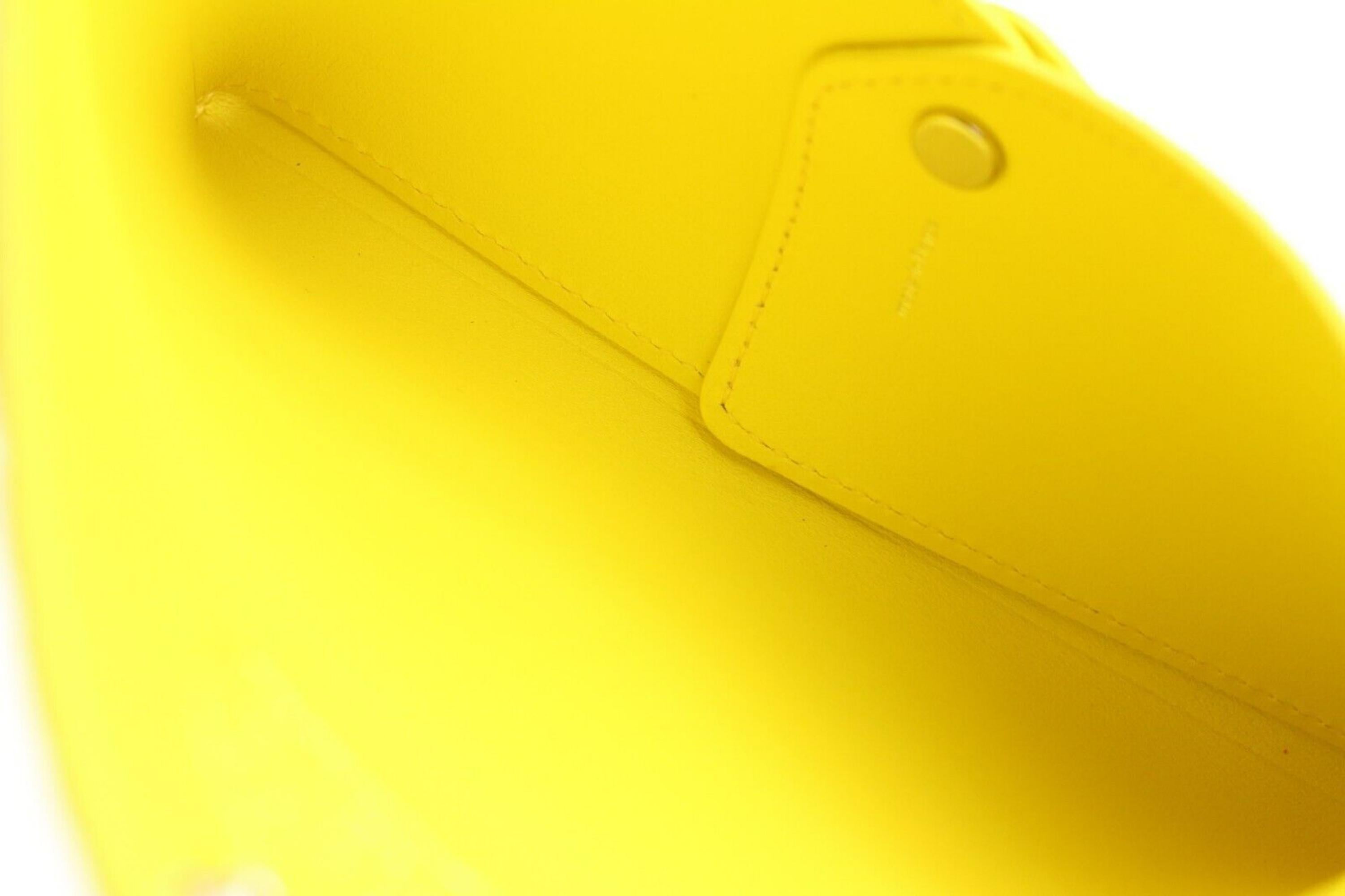 Louis Vuitton Kusama Dots Epi Leather Kirigami MM Yellow 2LK0125 For Sale 3