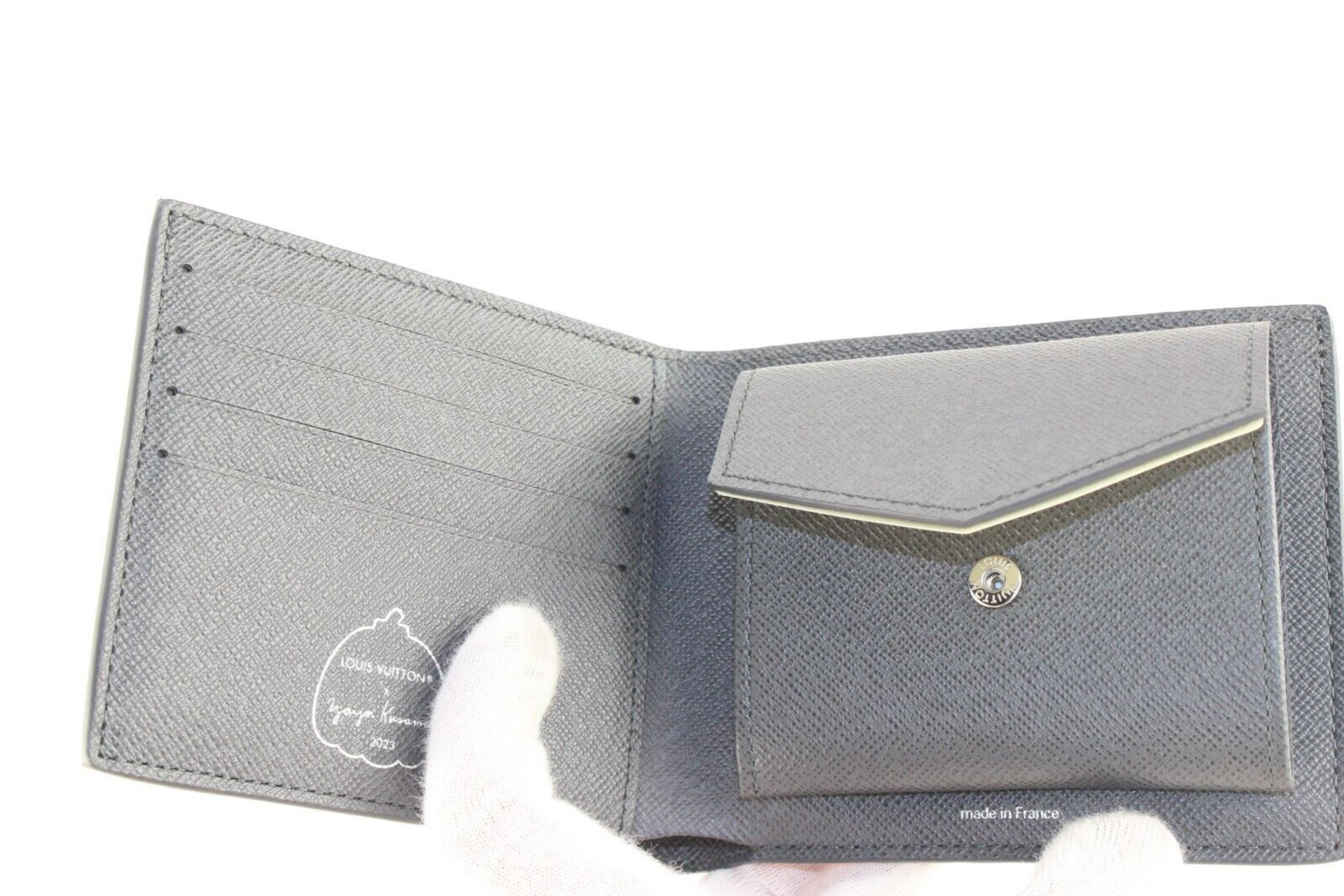 Louis Vuitton Kusama Monogram Eclipse Reverse Men's Bifold Wallet 2LK424C For Sale 2