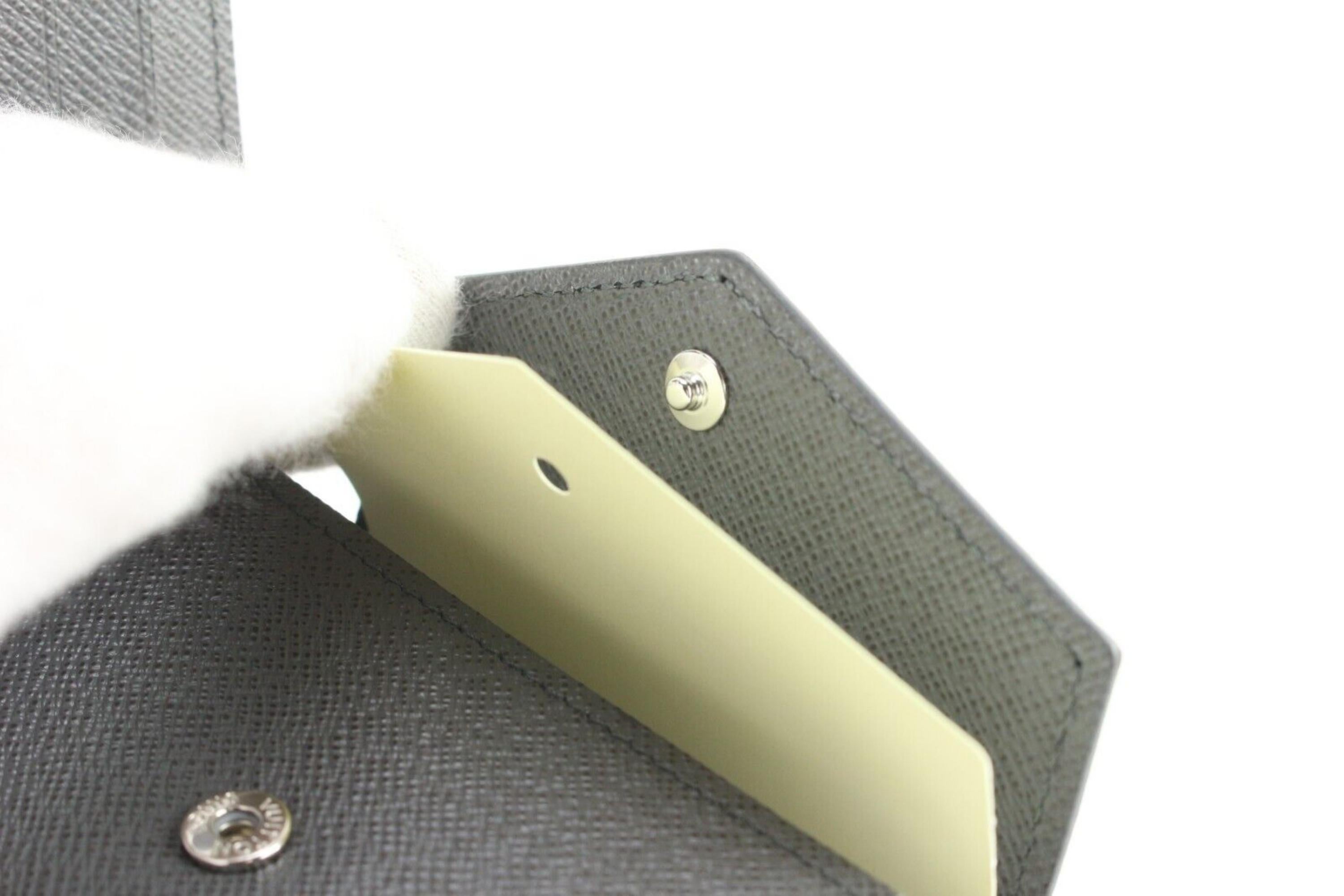 Louis Vuitton Kusama Monogram Eclipse Reverse Men's Bifold Wallet 2LK424C For Sale 3