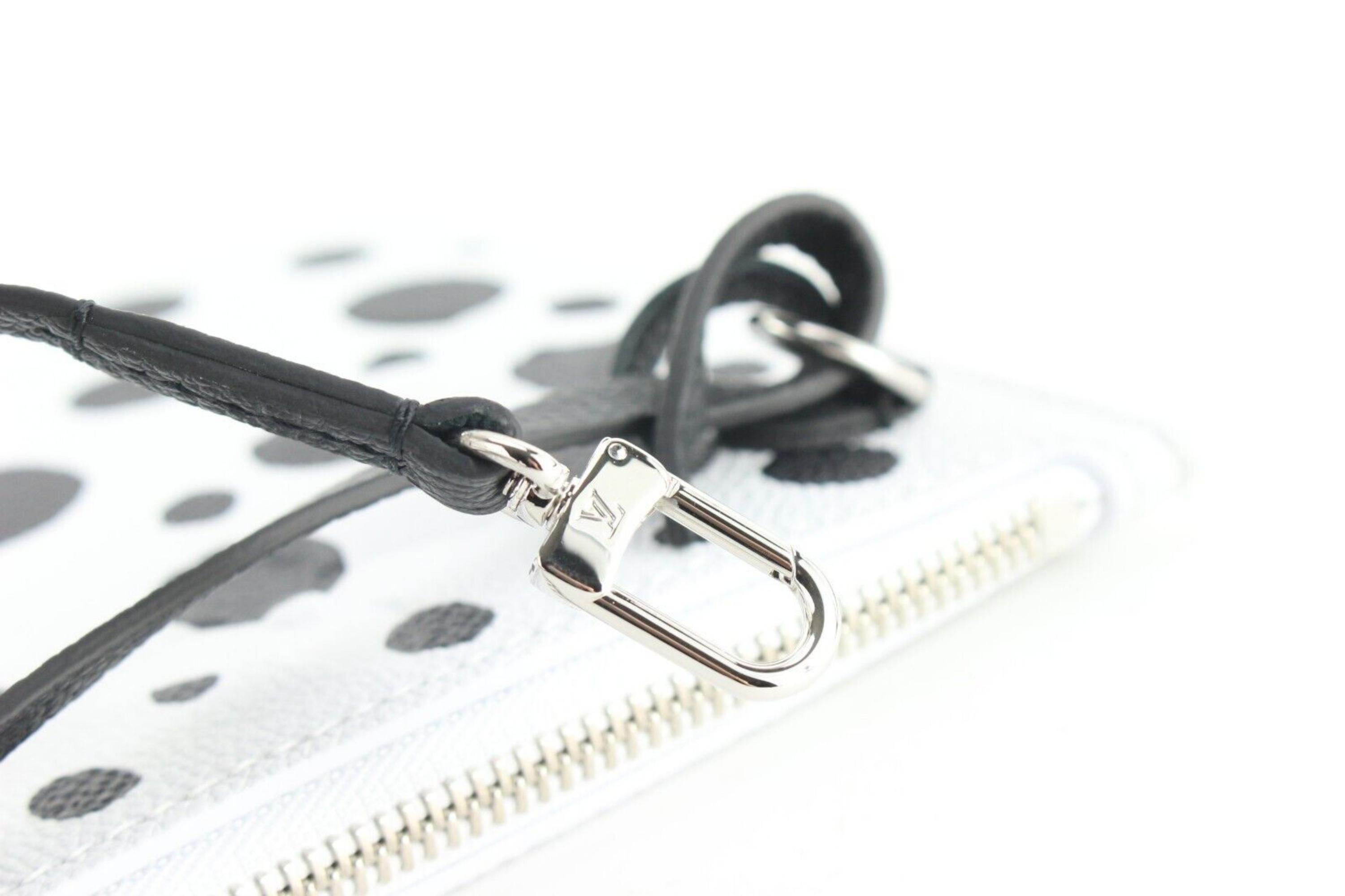 Louis Vuitton Kusama Monogram Empreinte Neverfull Pochette White Black 9LV0123 For Sale 1