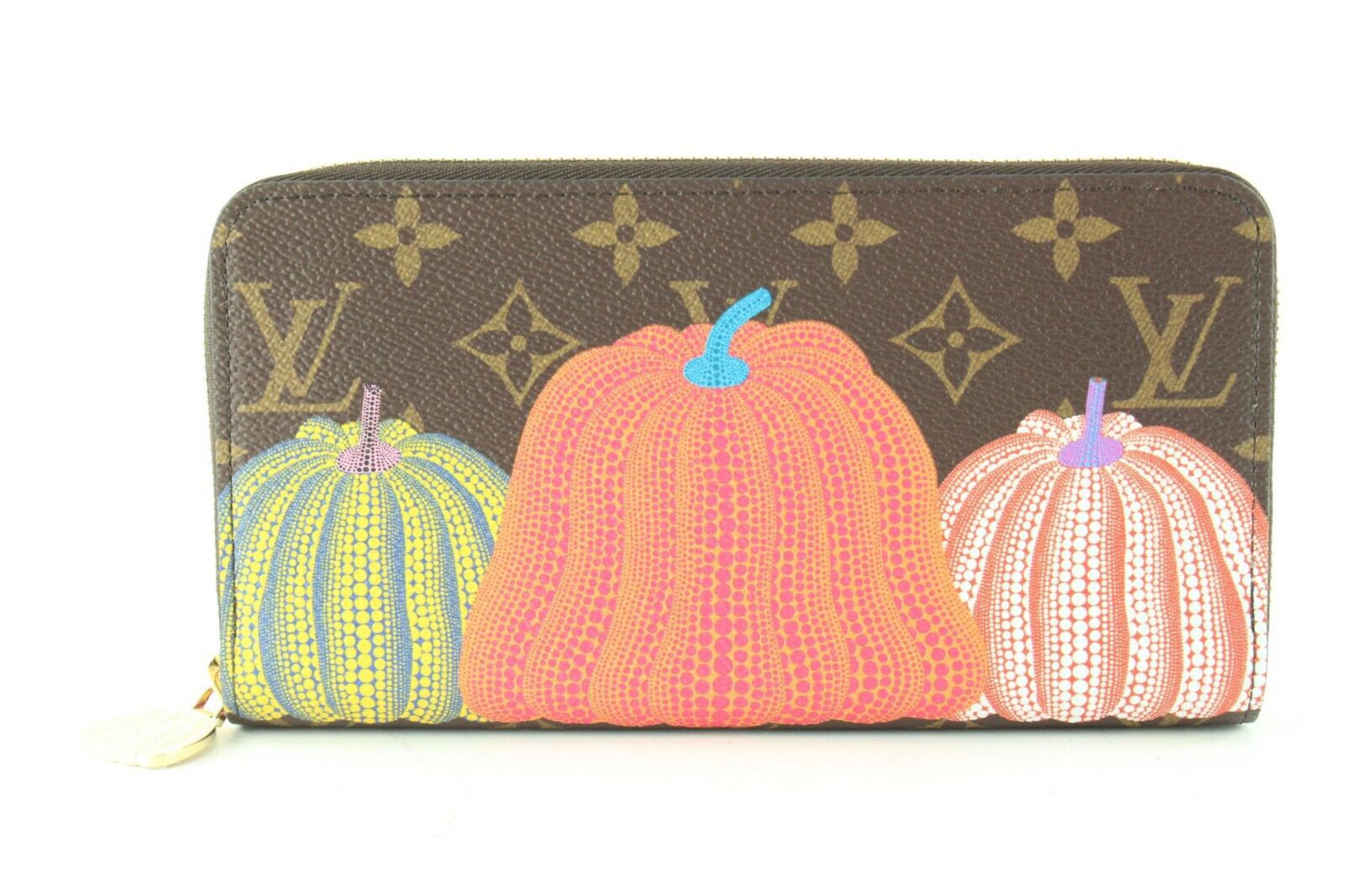 Louis Vuitton Kusama Monogram Infinity Dots Pumpkin Zippy Long Wallet 2LV510C In New Condition In Dix hills, NY