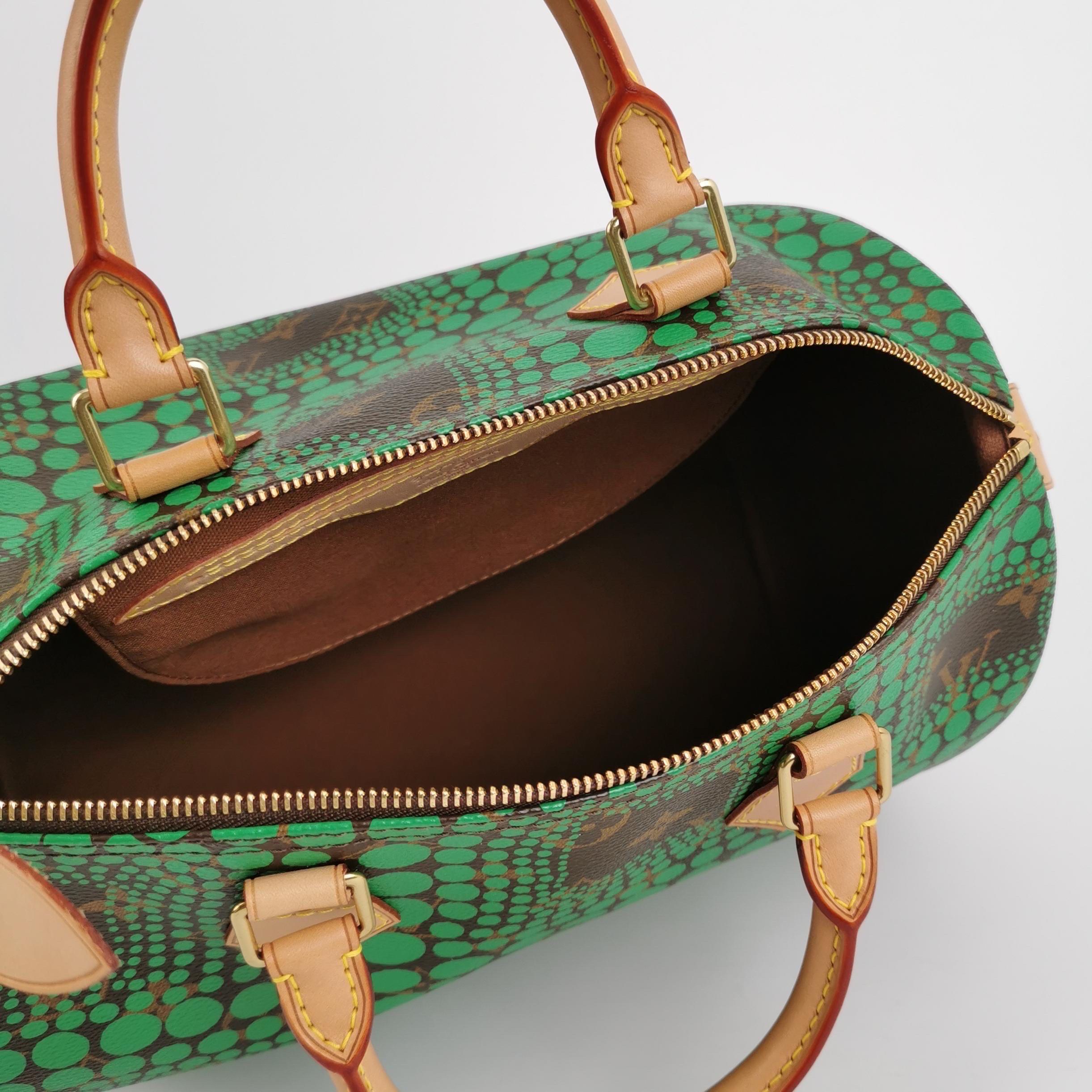 Bolso de asa superior Louis Vuitton Kusama Town Speedy 30 Verde 2