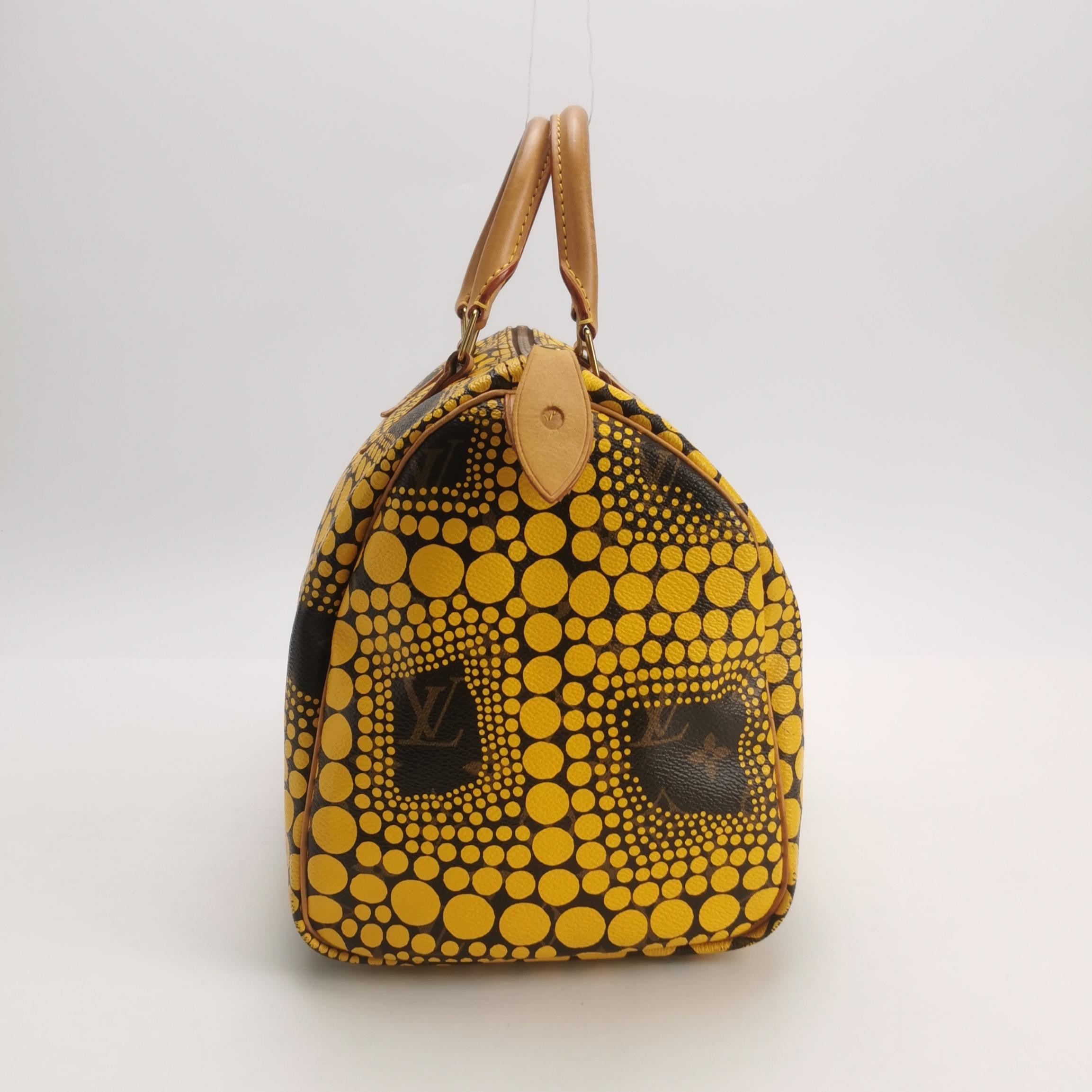 Louis Vuitton Kusama Town Speedy 30 Yellow Top Handle Bag In Good Condition In AUBERVILLIERS, FR
